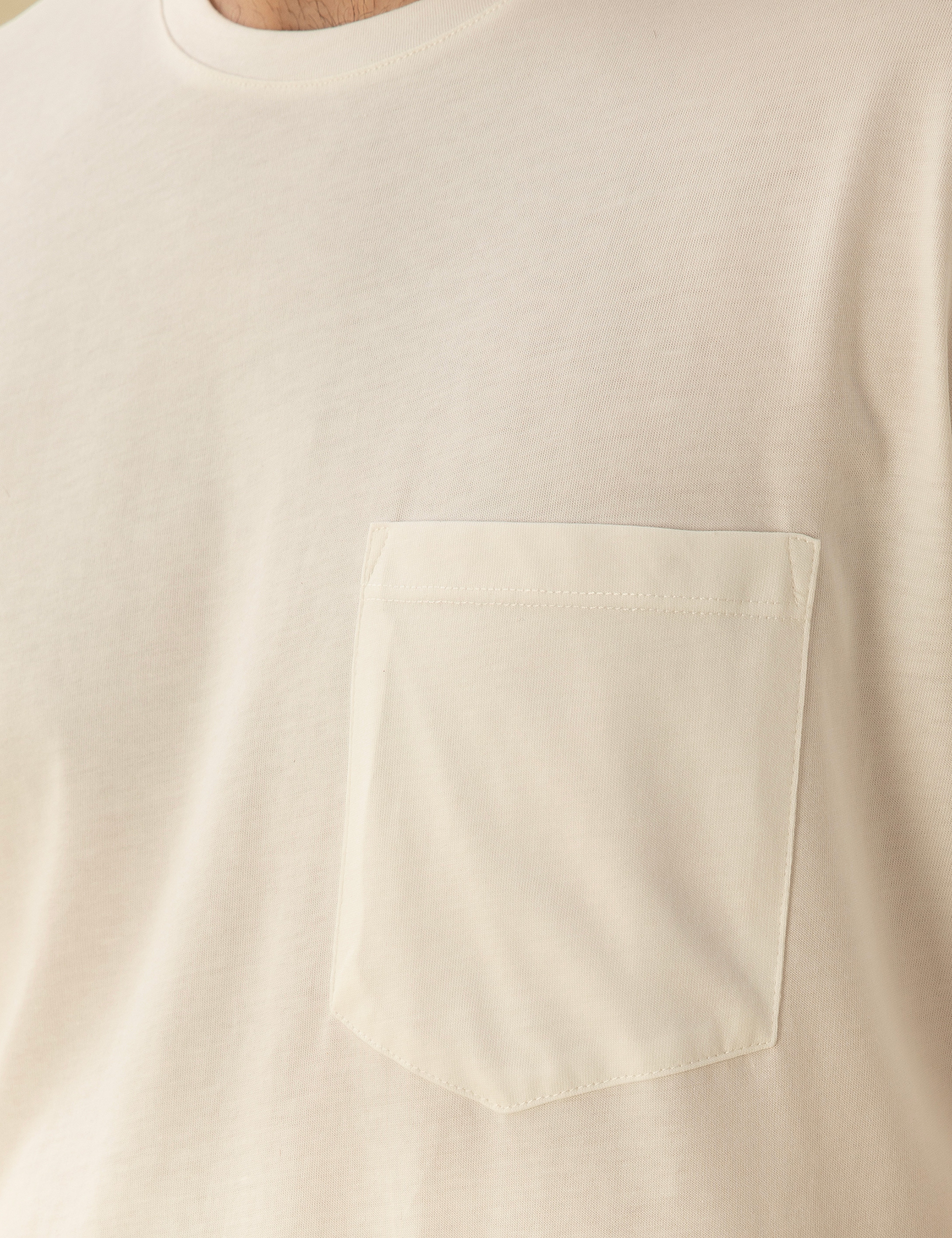 Ekru Comfort Fit %100 Pamuk Bisiklet Yaka Tişört