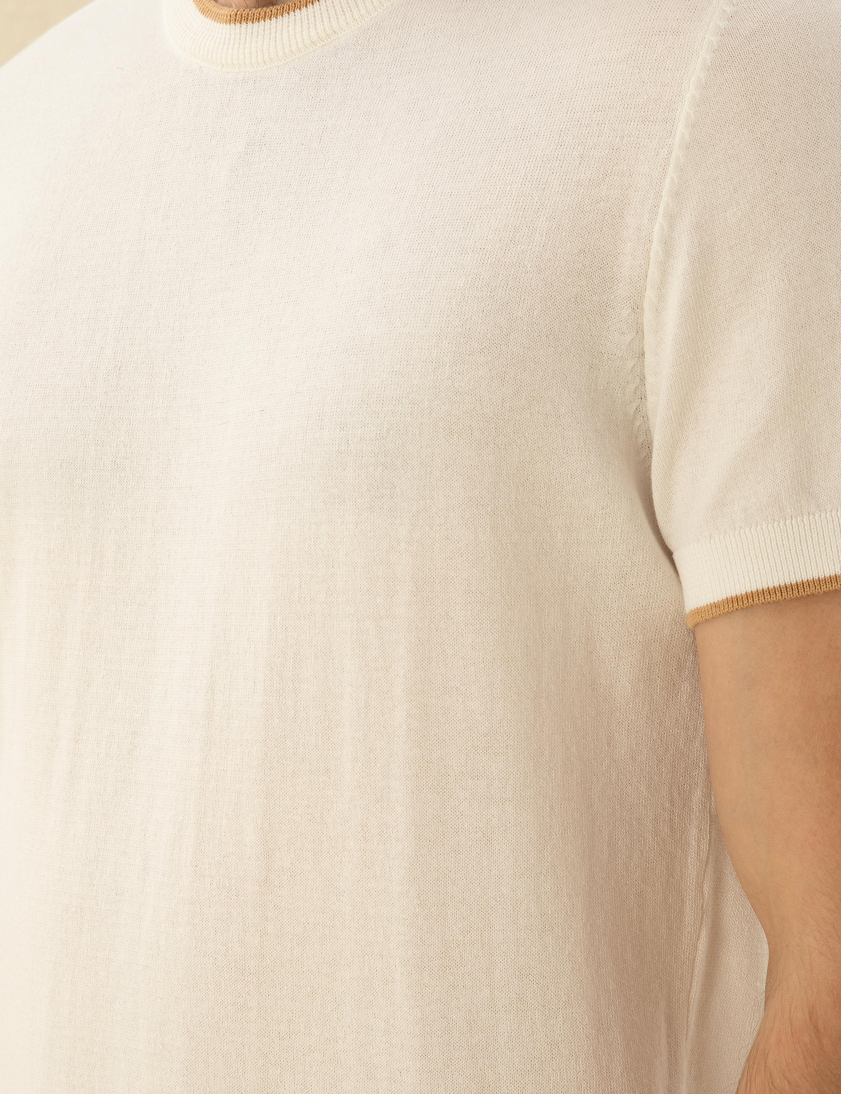 Ekru Slim Fit Bisiklet Yaka Triko Tişört