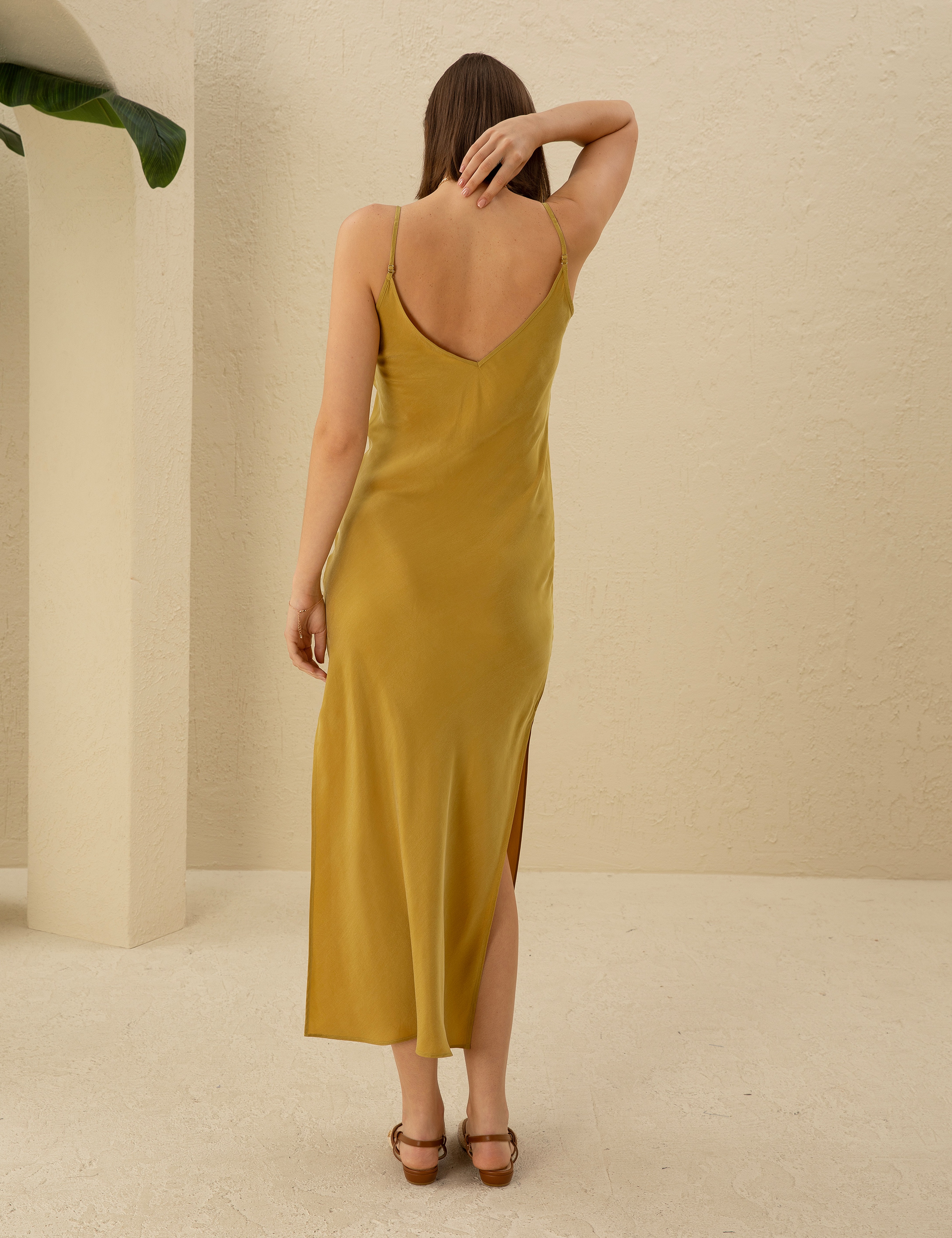 Yeşil Slim Fit Yırtmaç Detaylı Dokuma Elbise - Image 5