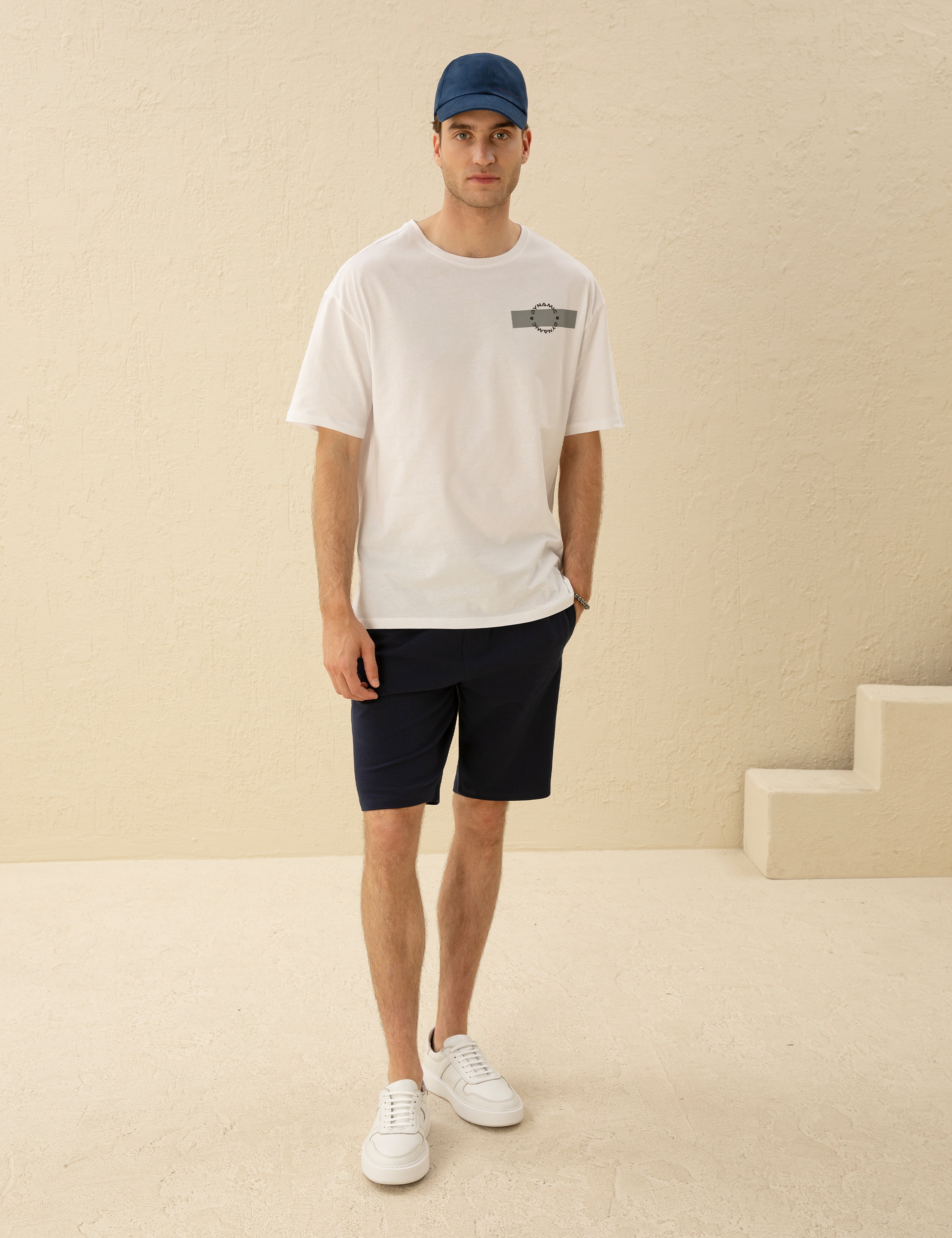 Lacivert Slim Fit Örme Şort - Image 1