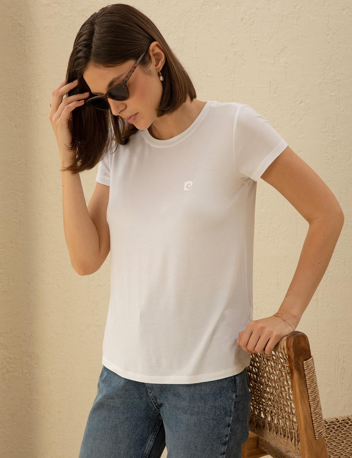 Beyaz Comfort Fit Bisiklet Yaka Basic Tişört