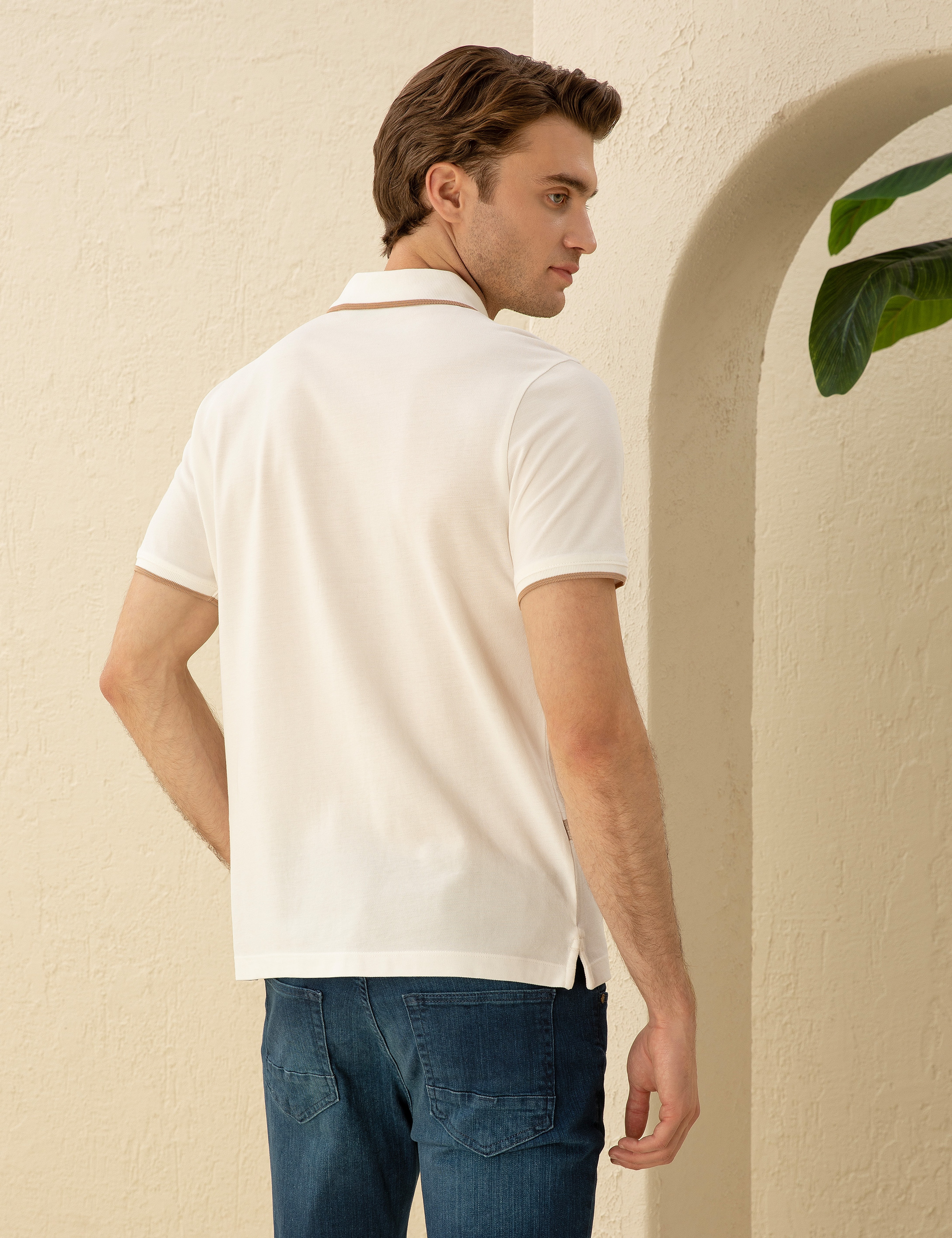 Ekru Slim Fit Tişört - Image 5