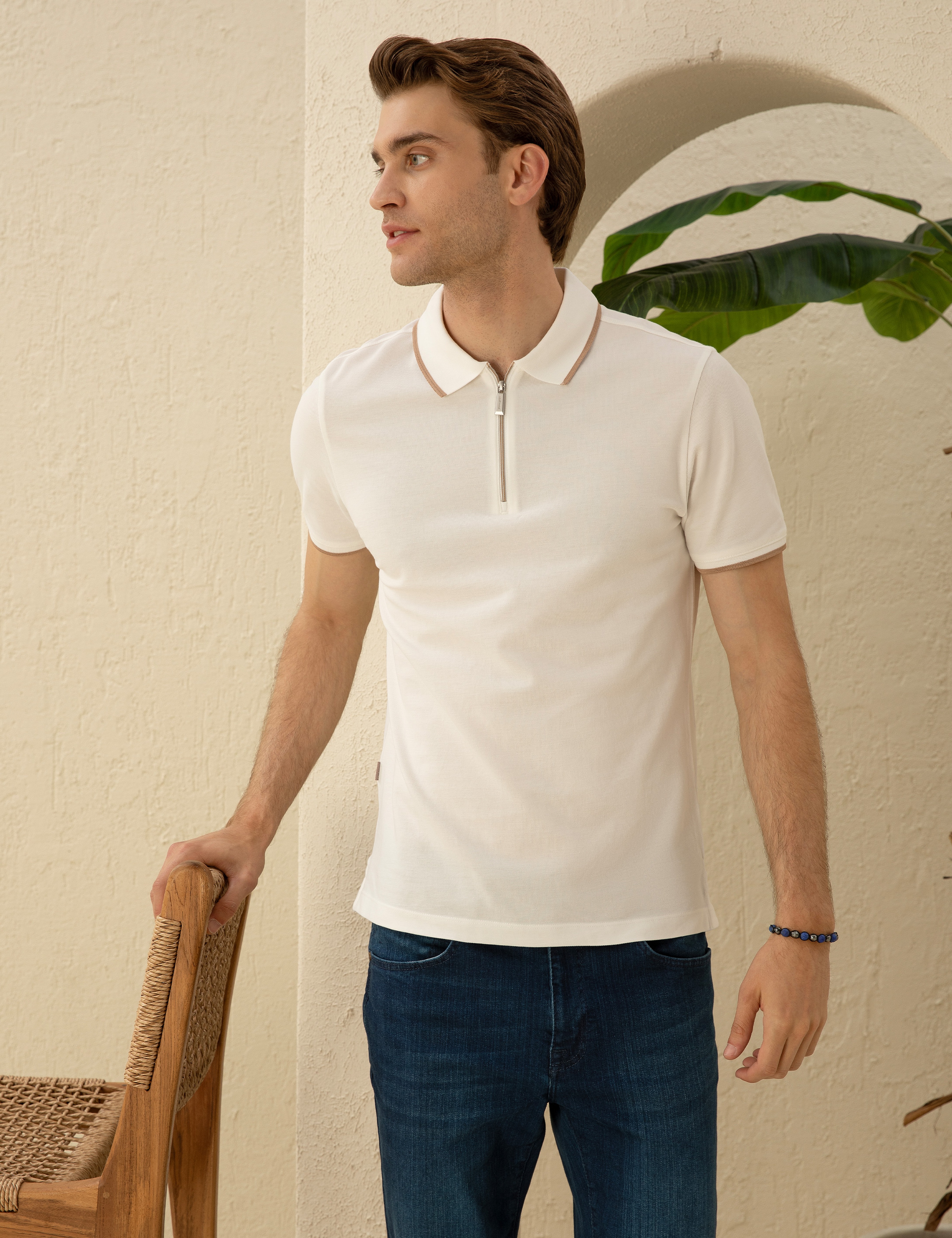 Ekru Slim Fit Tişört - Image 1