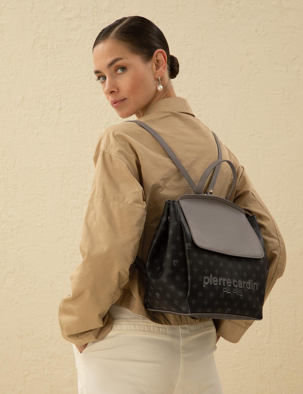 Siyah Sırt Çantası