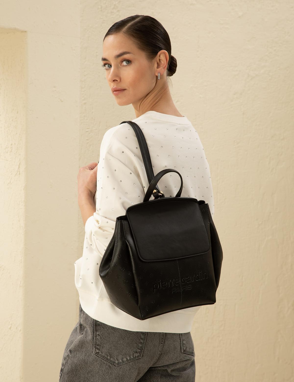 Siyah Sırt Çantası