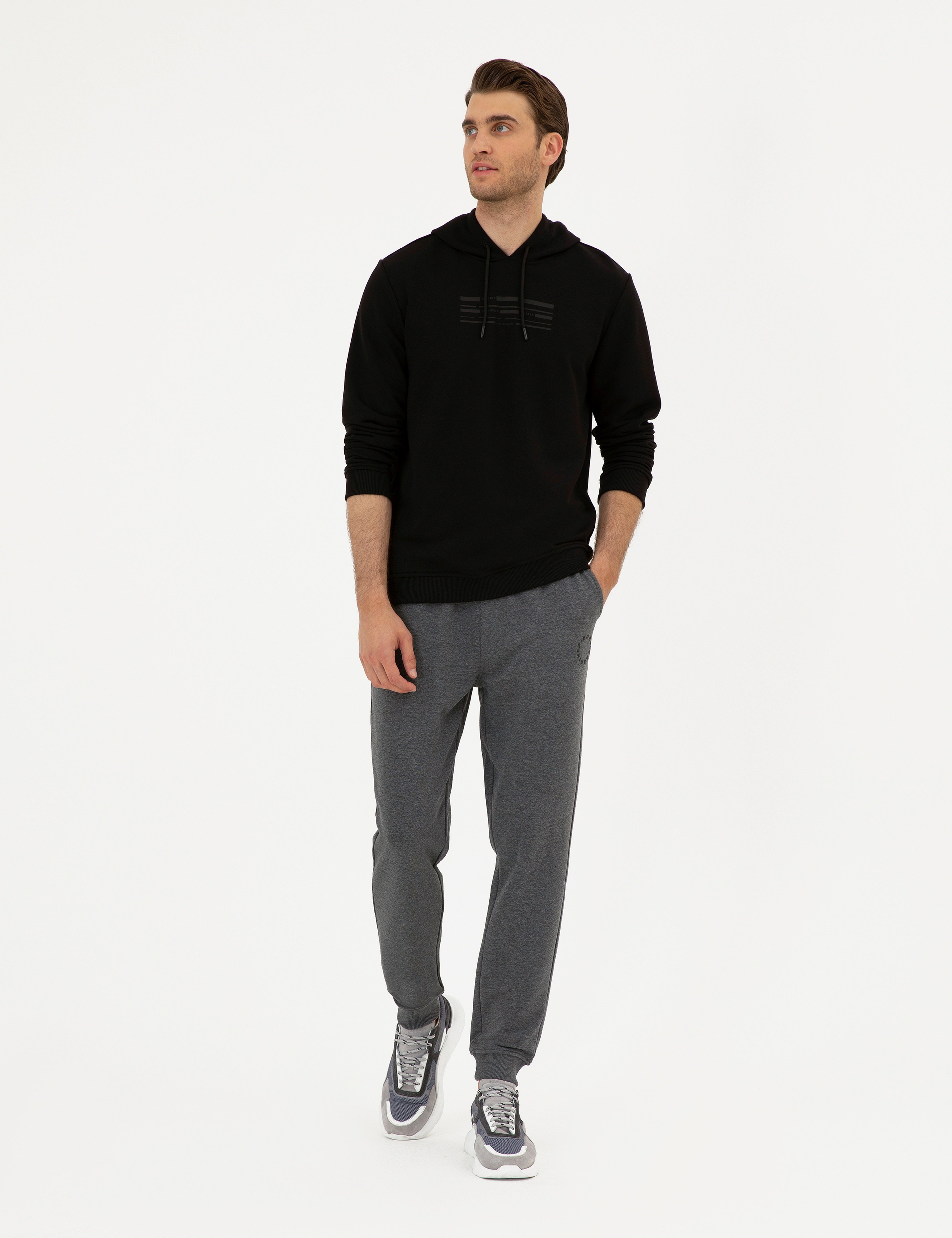 Siyah Regular Fit Sweatshirt