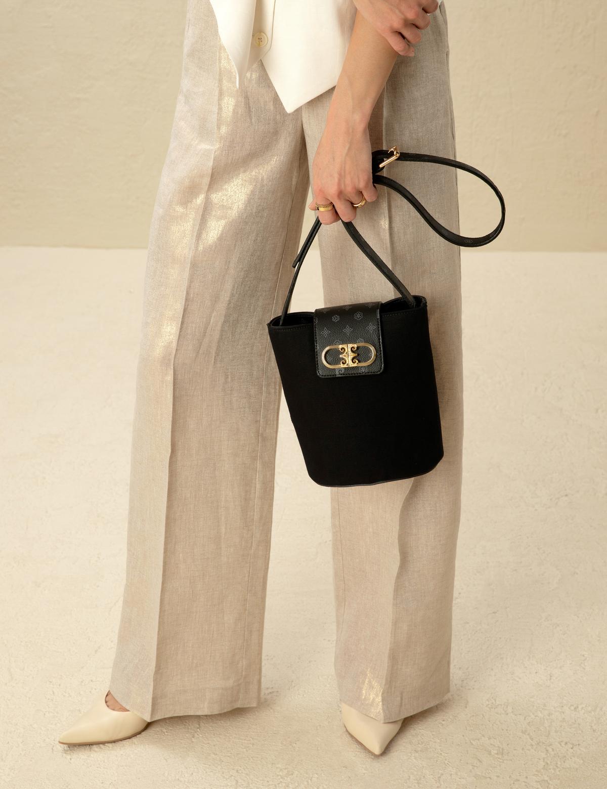 Siyah Omuz Çantası - 50297711001