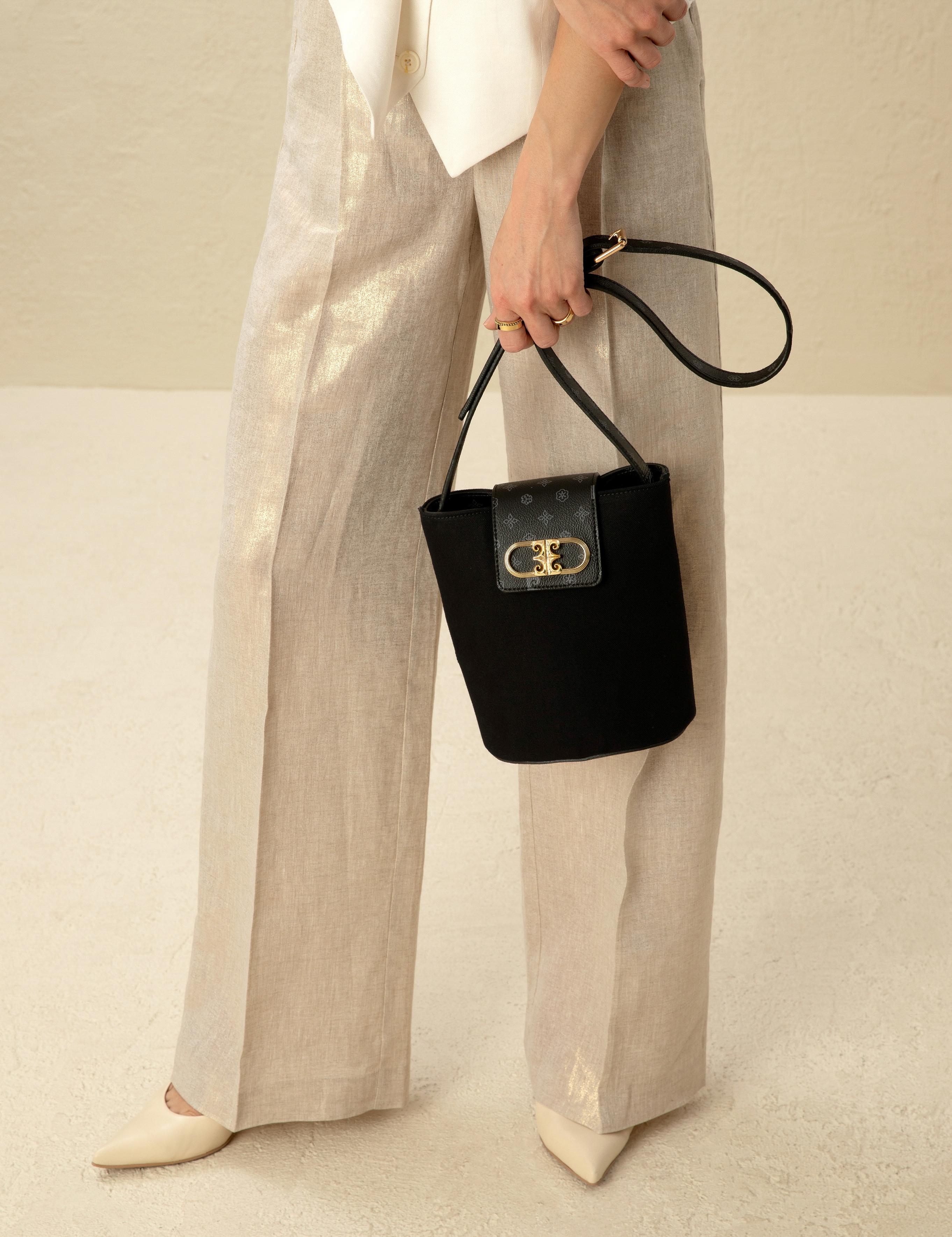 Siyah Omuz Çantası