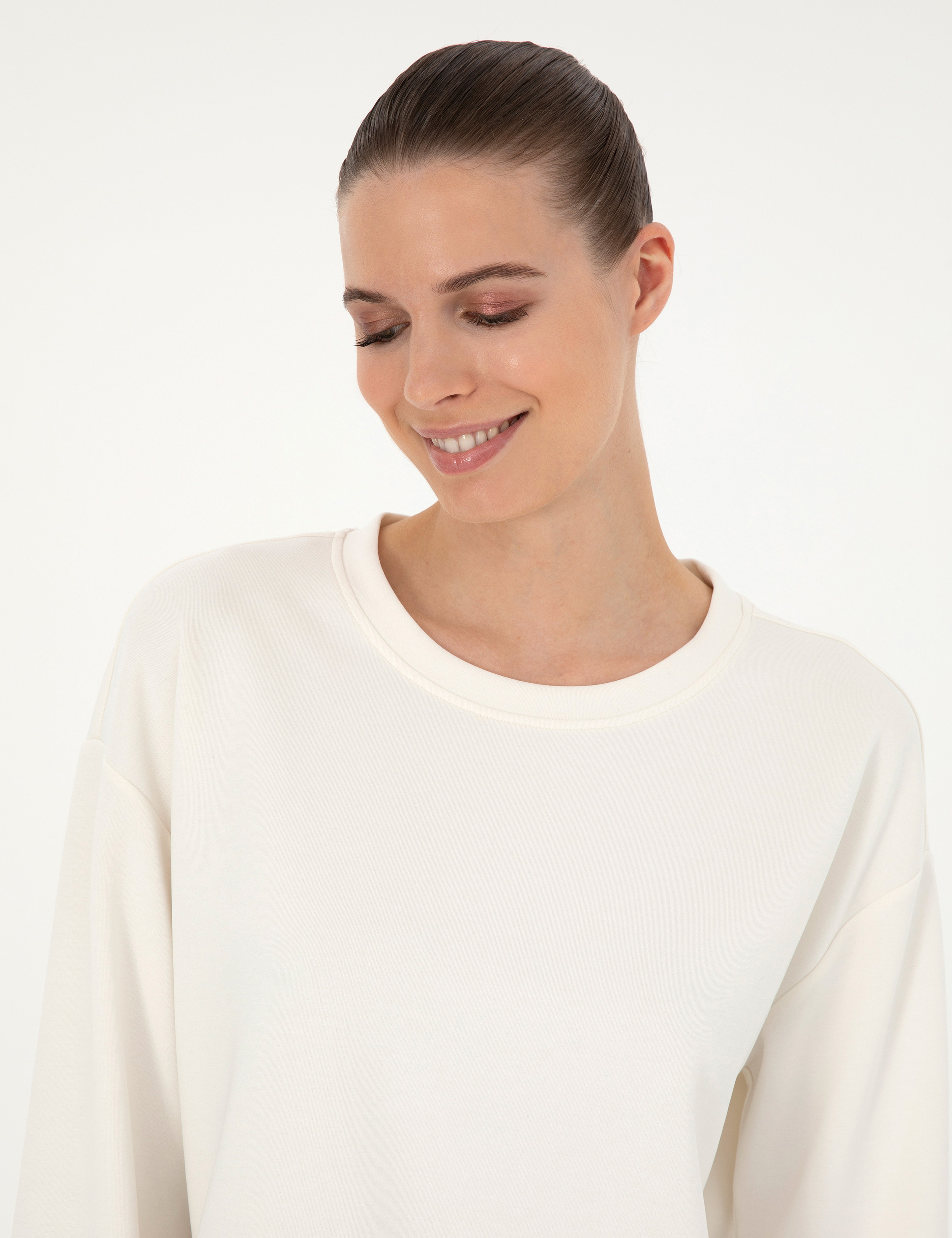 Ekru Comfort Fit Sweatshirt - Image 2