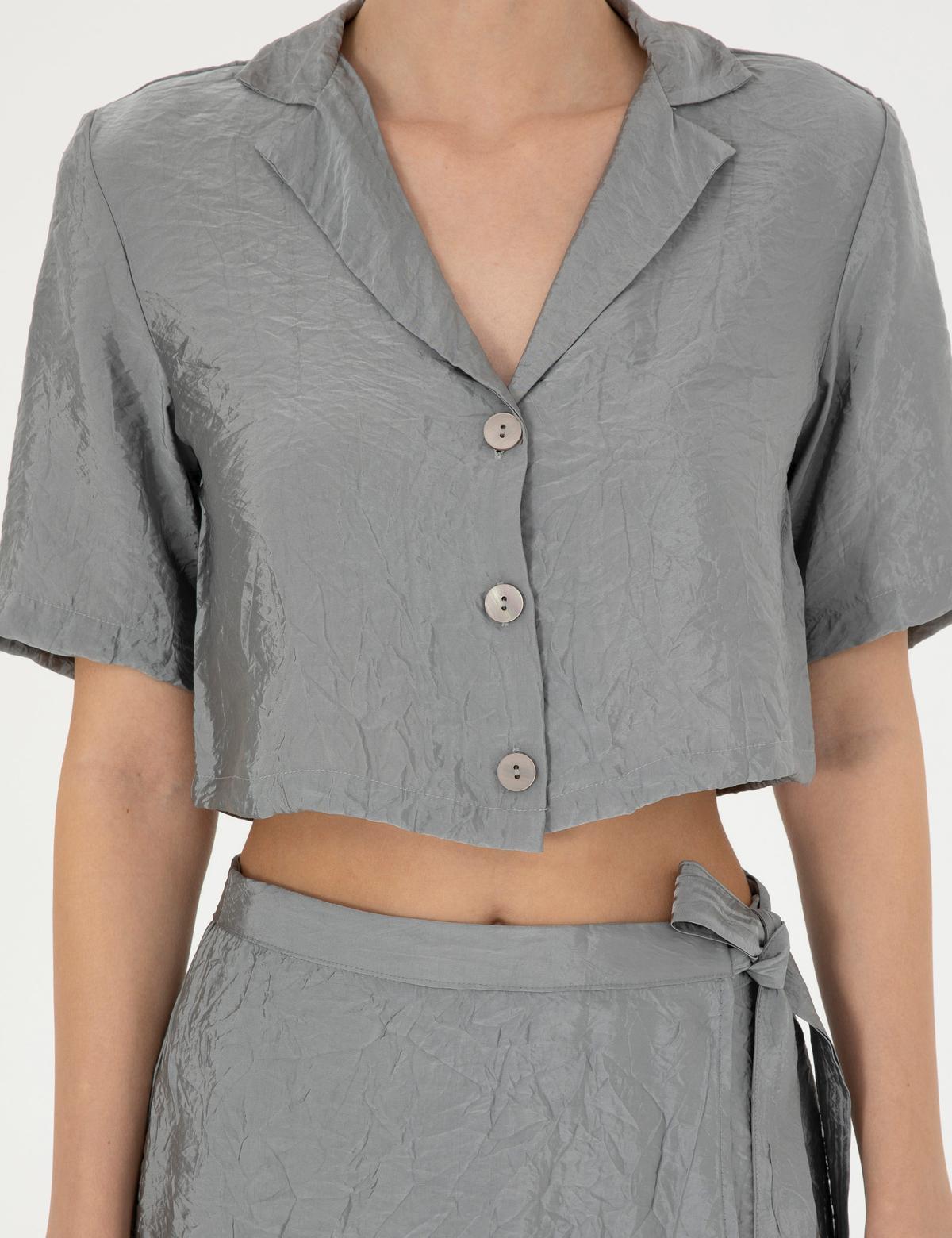 Gri Regular Fit Crop Top Kısa Kollu Gömlek - 50288783010