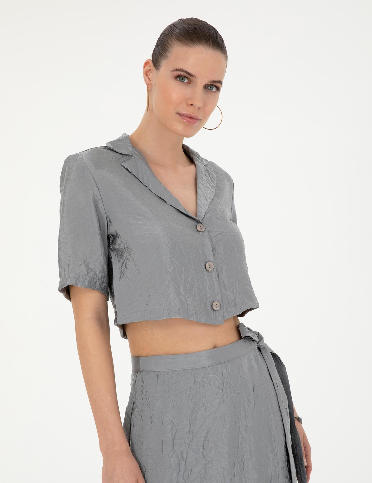 Gri Regular Fit Crop Top Kısa Kollu Gömlek - 50288783010