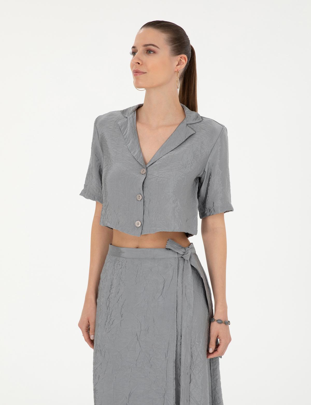 Gri Regular Fit Crop Top Kısa Kollu Gömlek