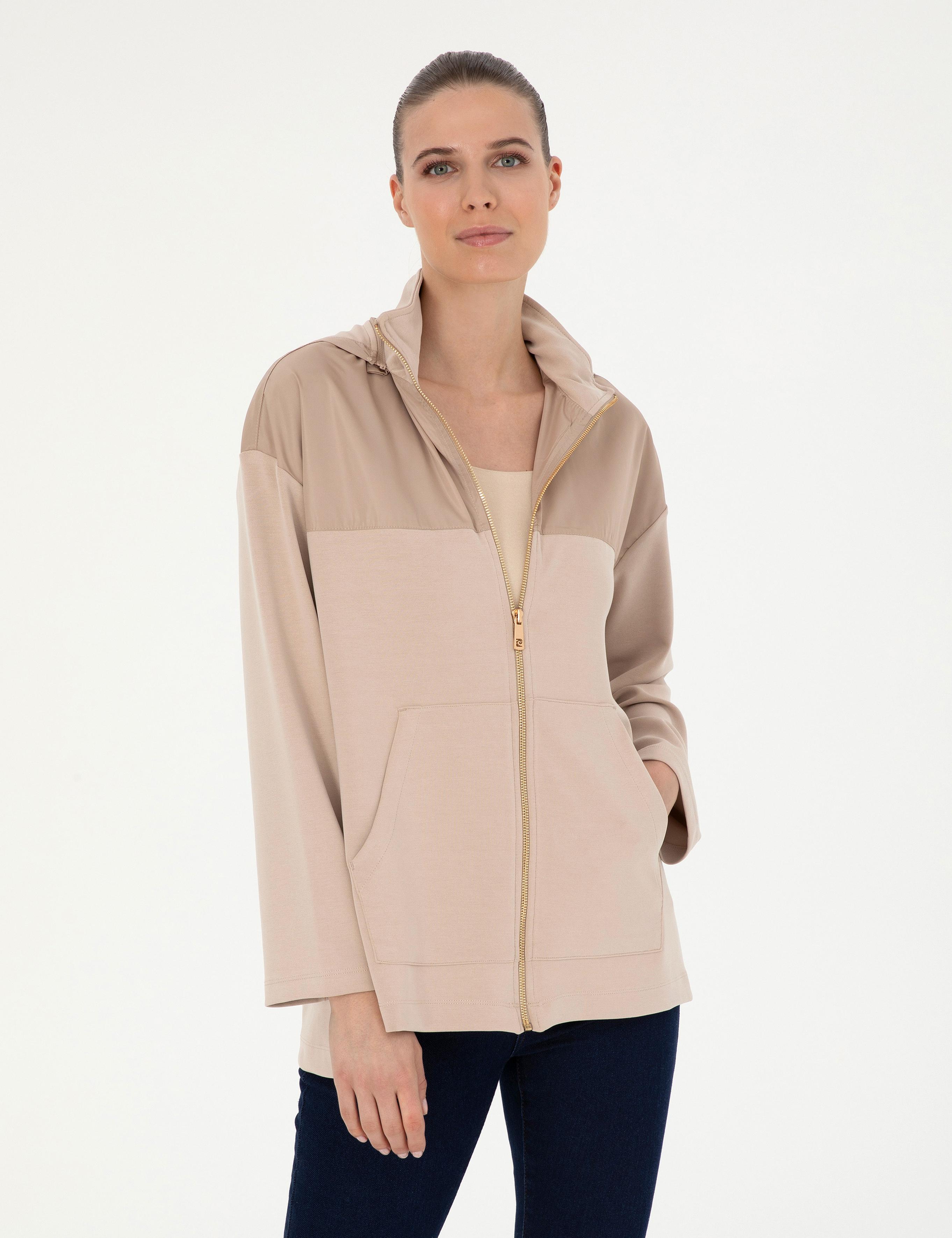 Bej Oversize Kapüşonlu Örme Hırka