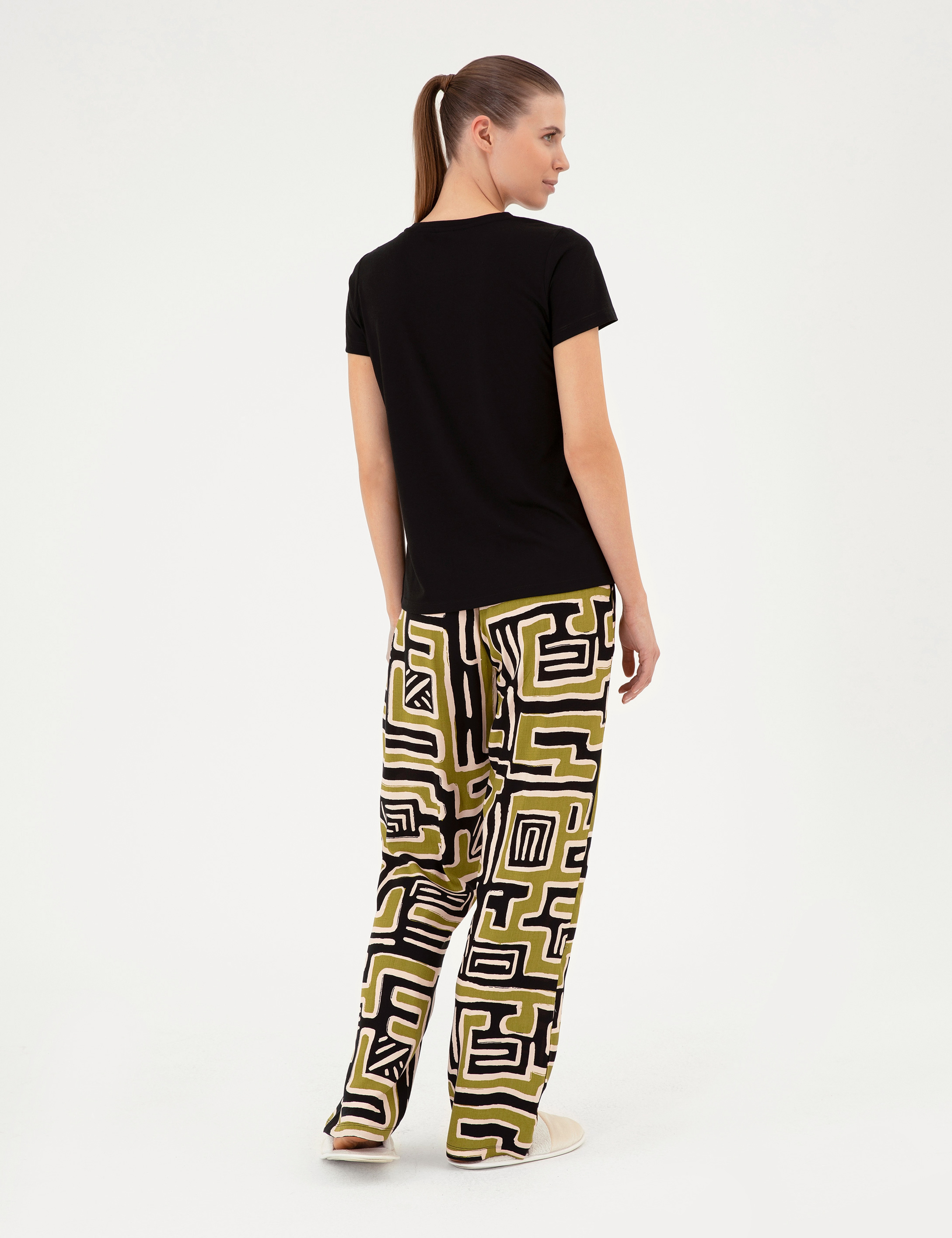 Siyah Pijama Takımı - Image 4