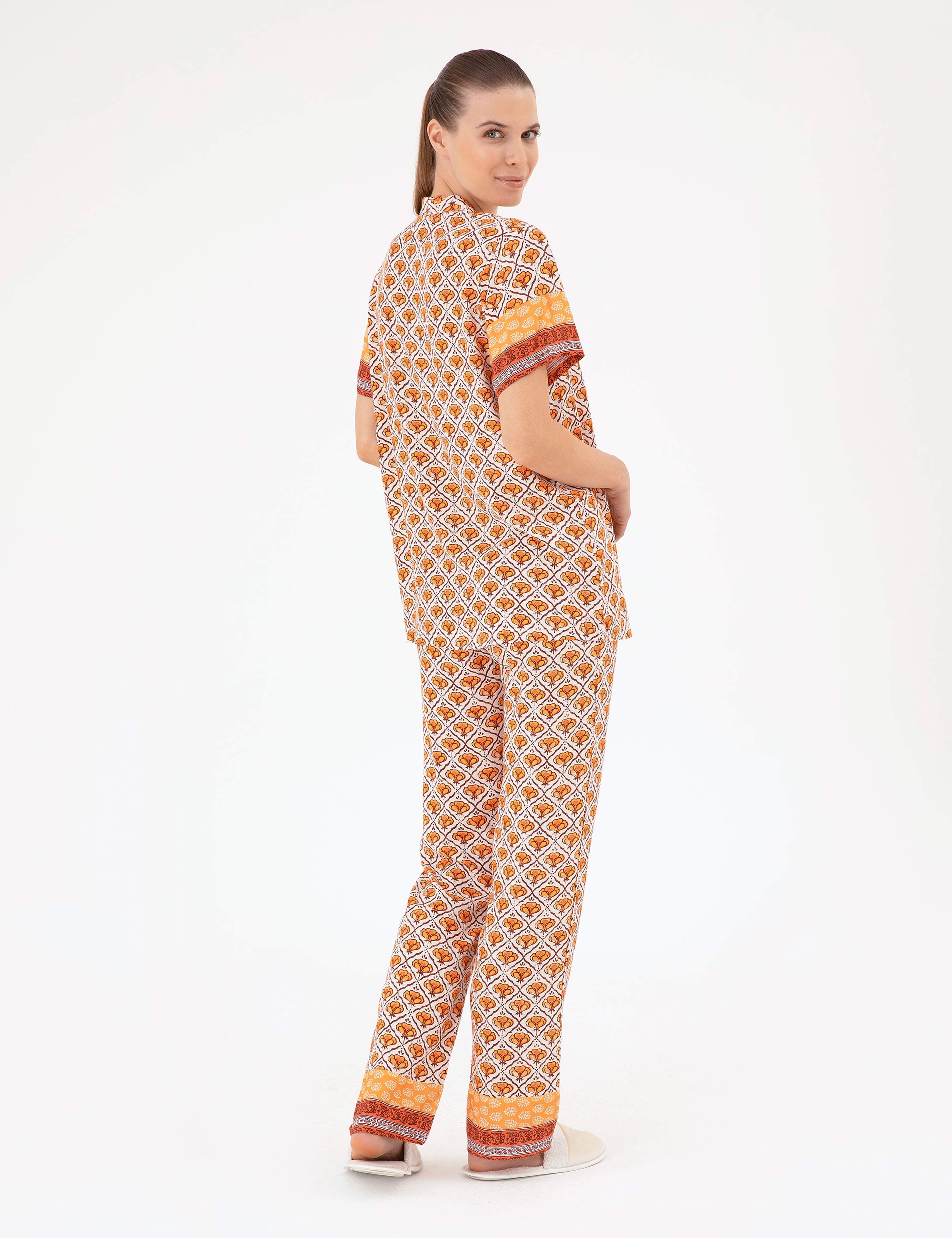Krem Düğmeli Pijama Takımı - Image 4