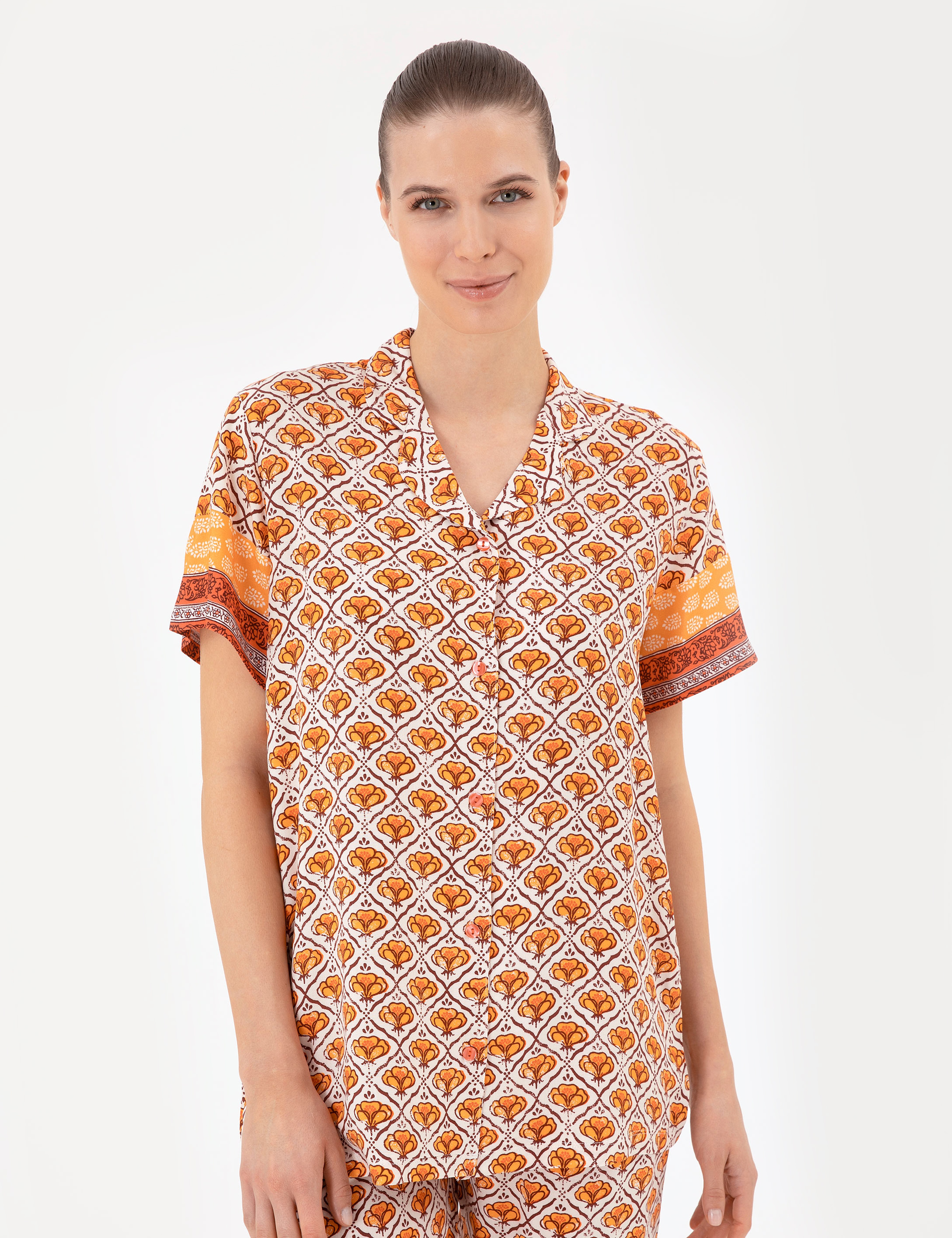 Krem Düğmeli Pijama Takımı