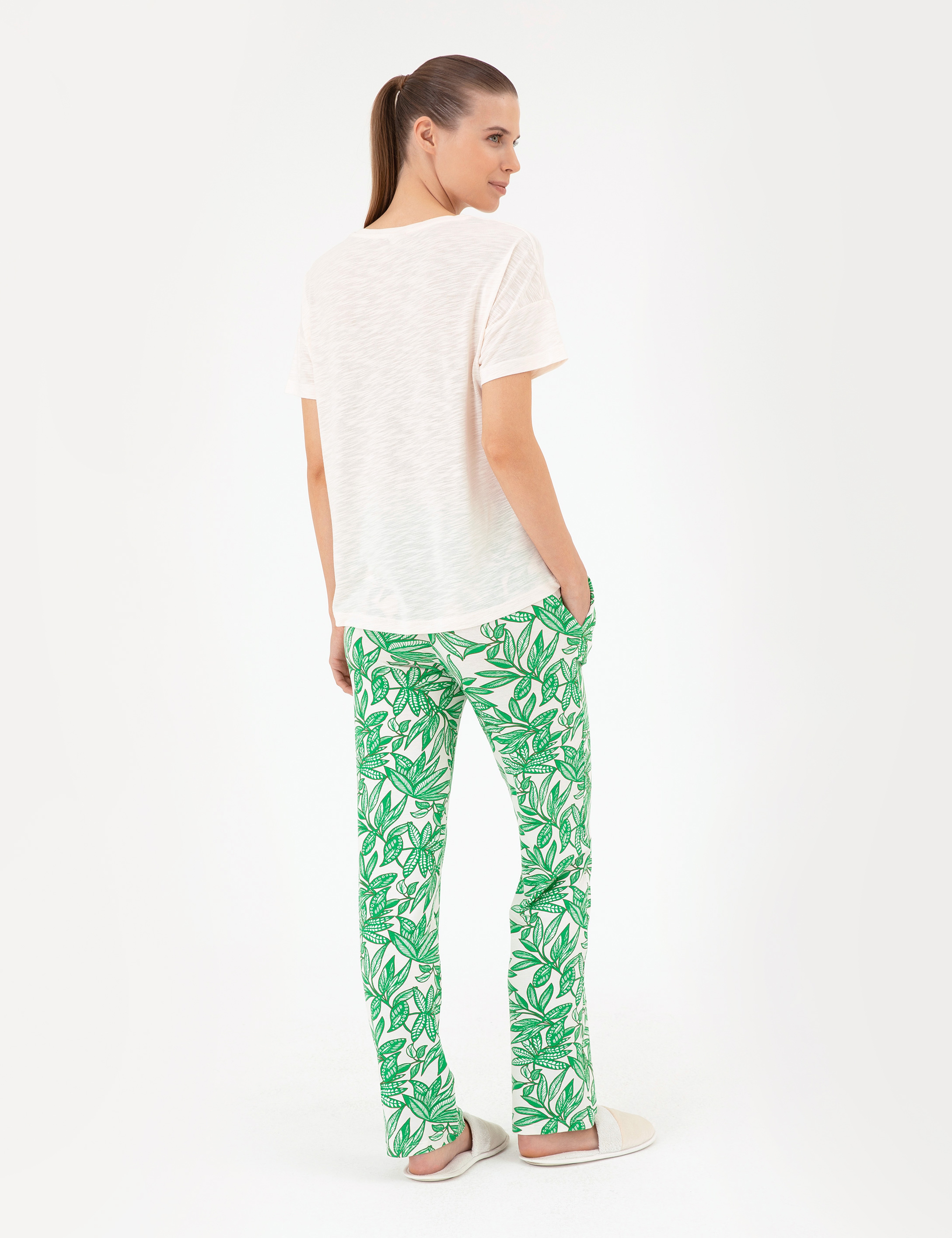 Krem Pijama Takımı - Image 4