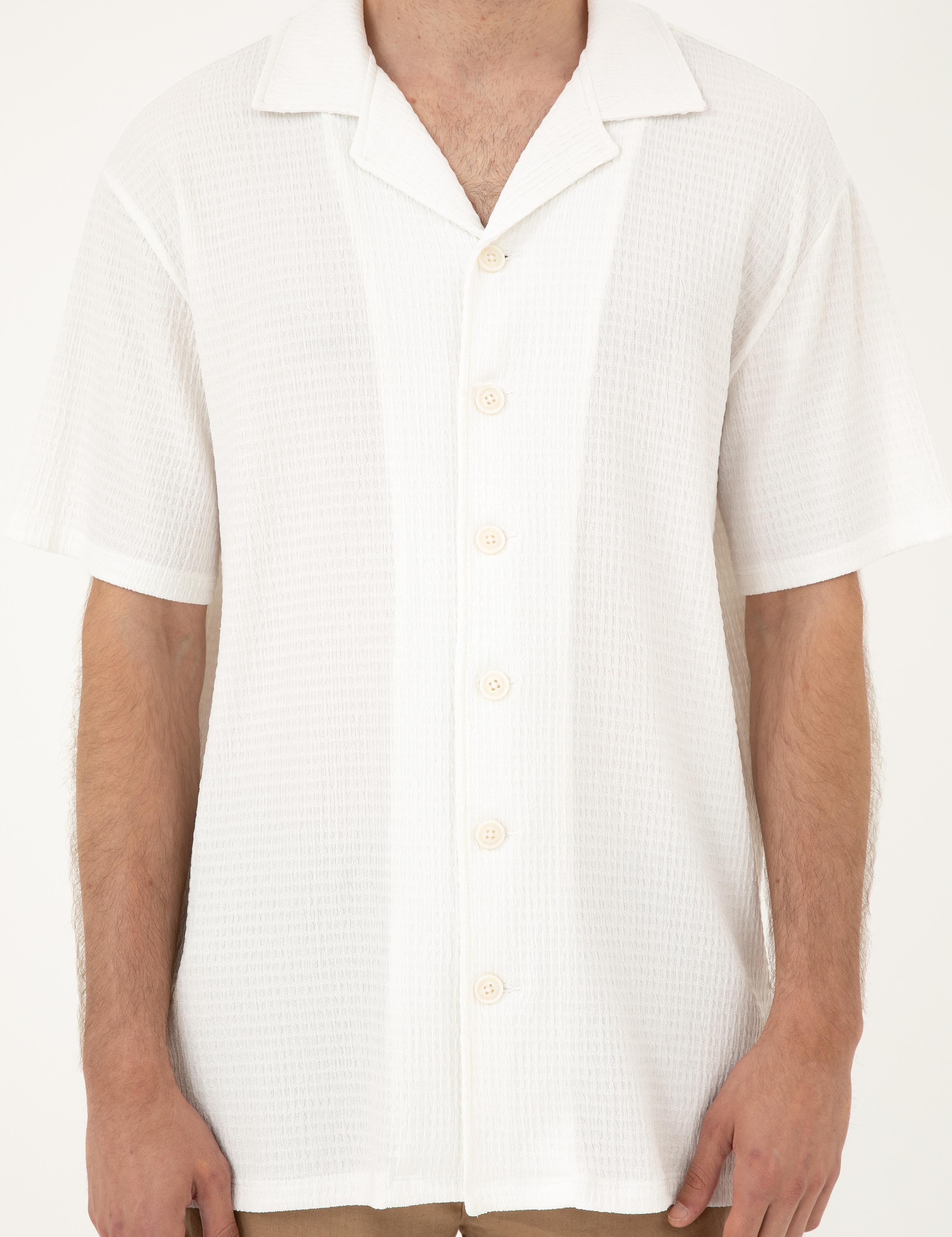 Beyaz Regular Fit Örme Gömlek