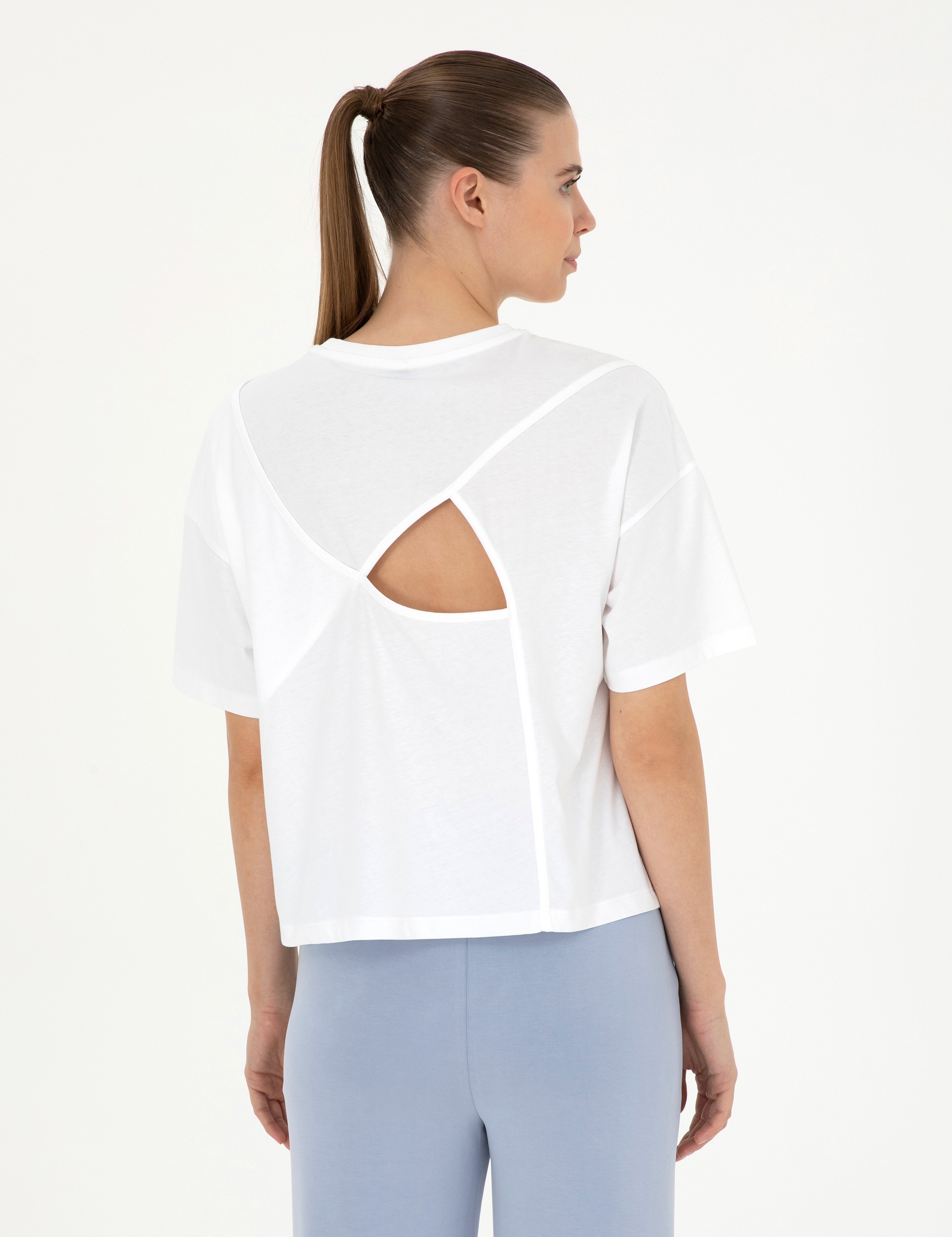 Beyaz Comfort Fit Tişört - Image 5