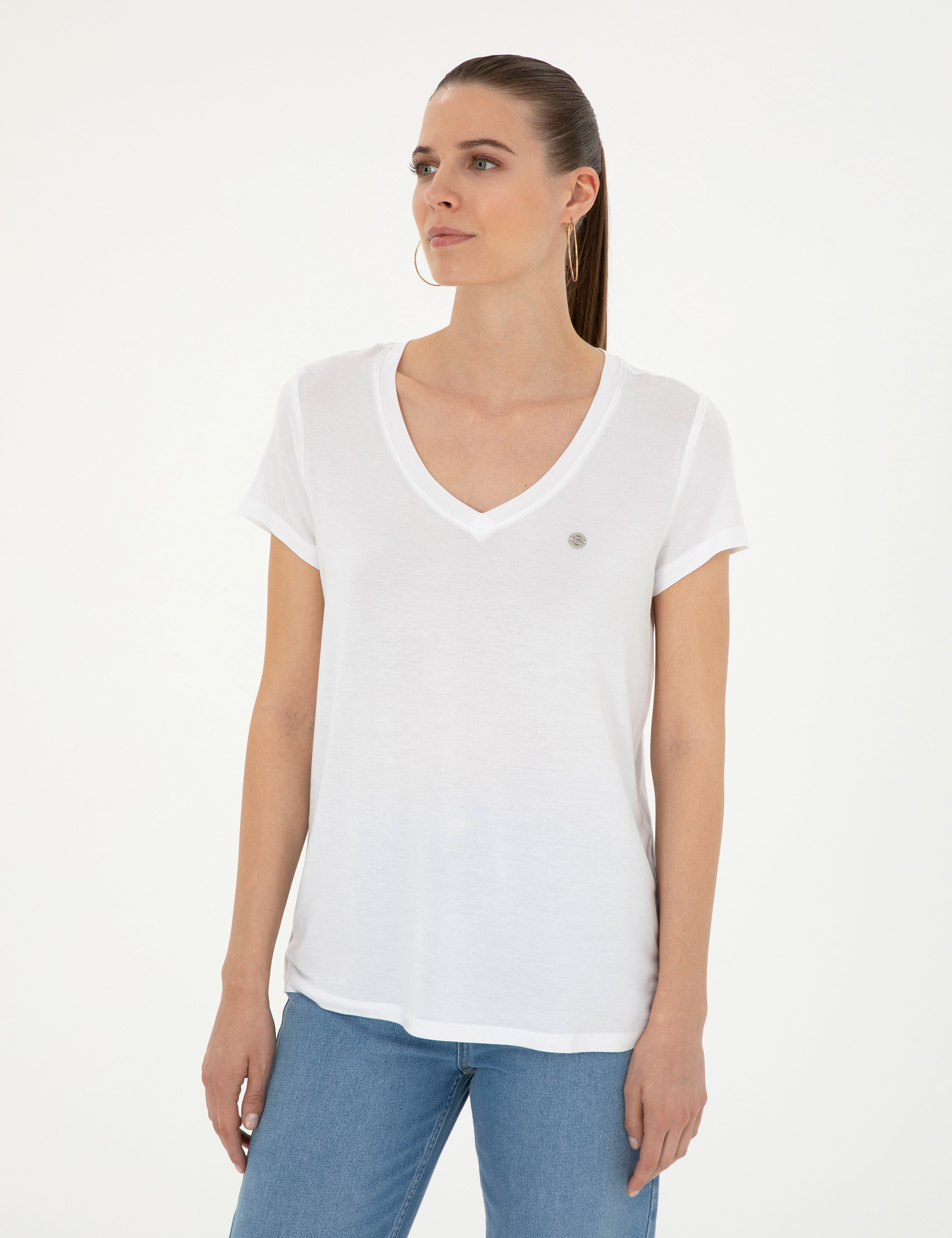 Beyaz Comfort Fit V Yaka Basic Tişört