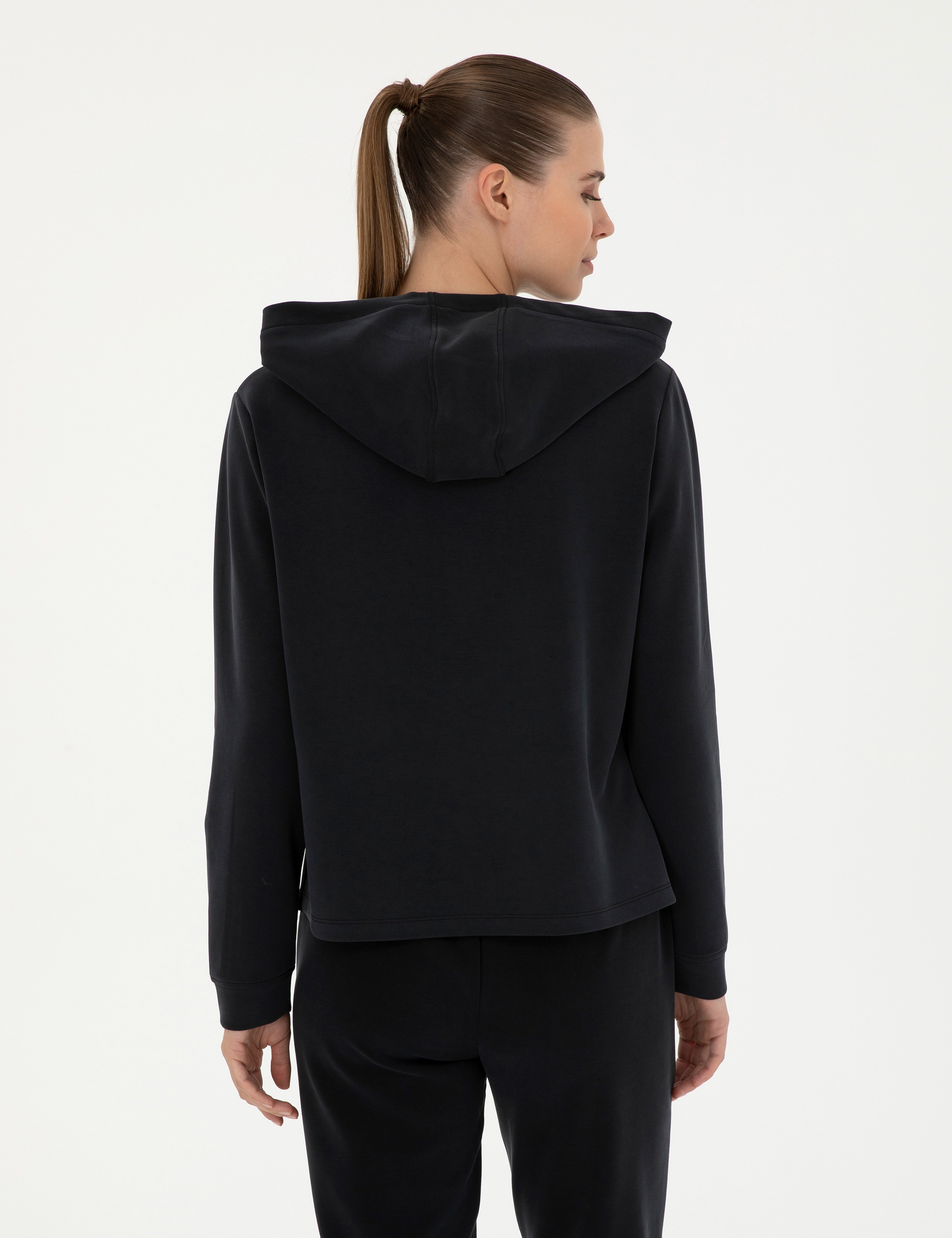 Siyah Regular Fit Sweatshirt