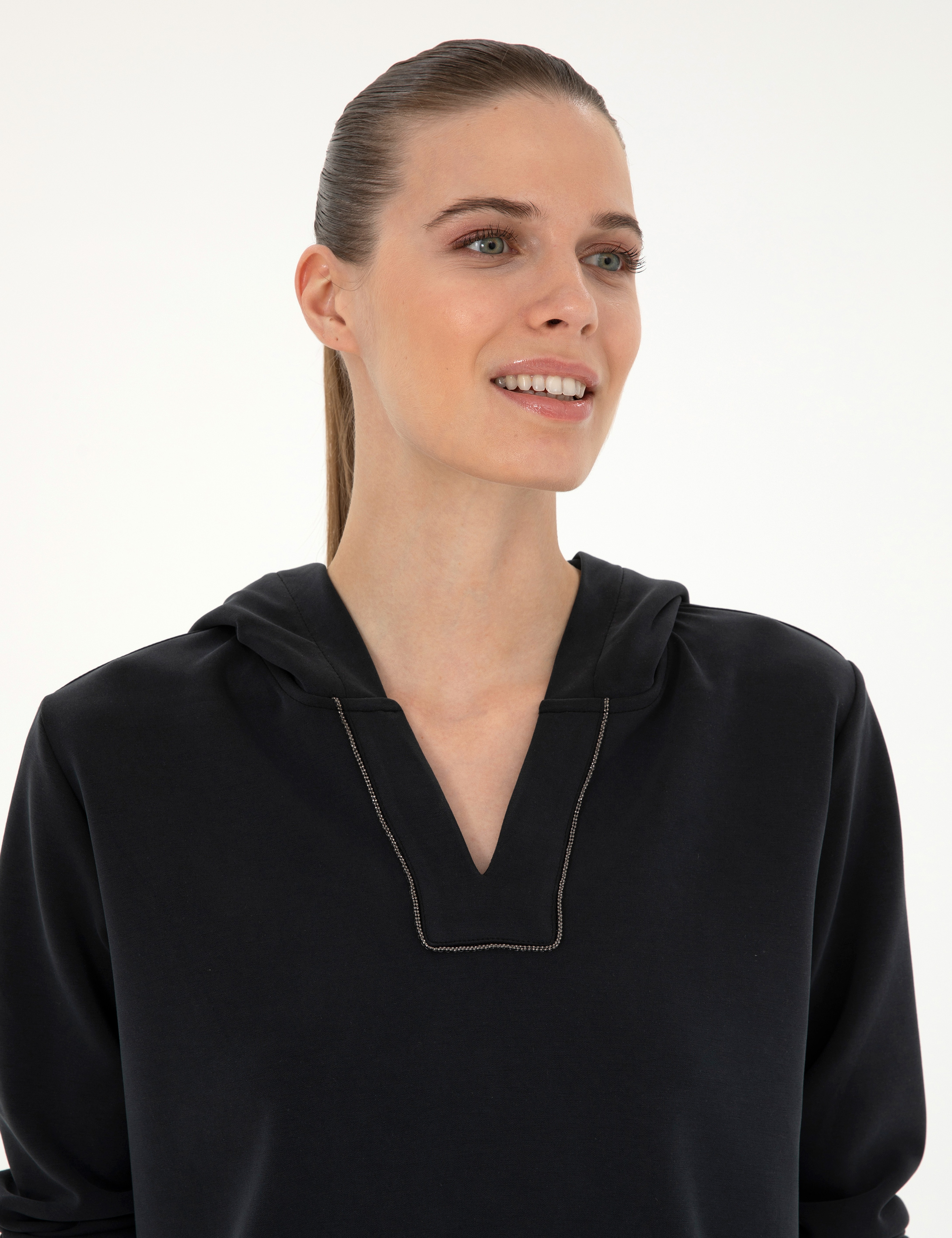 Siyah Regular Fit Sweatshirt - Image 2