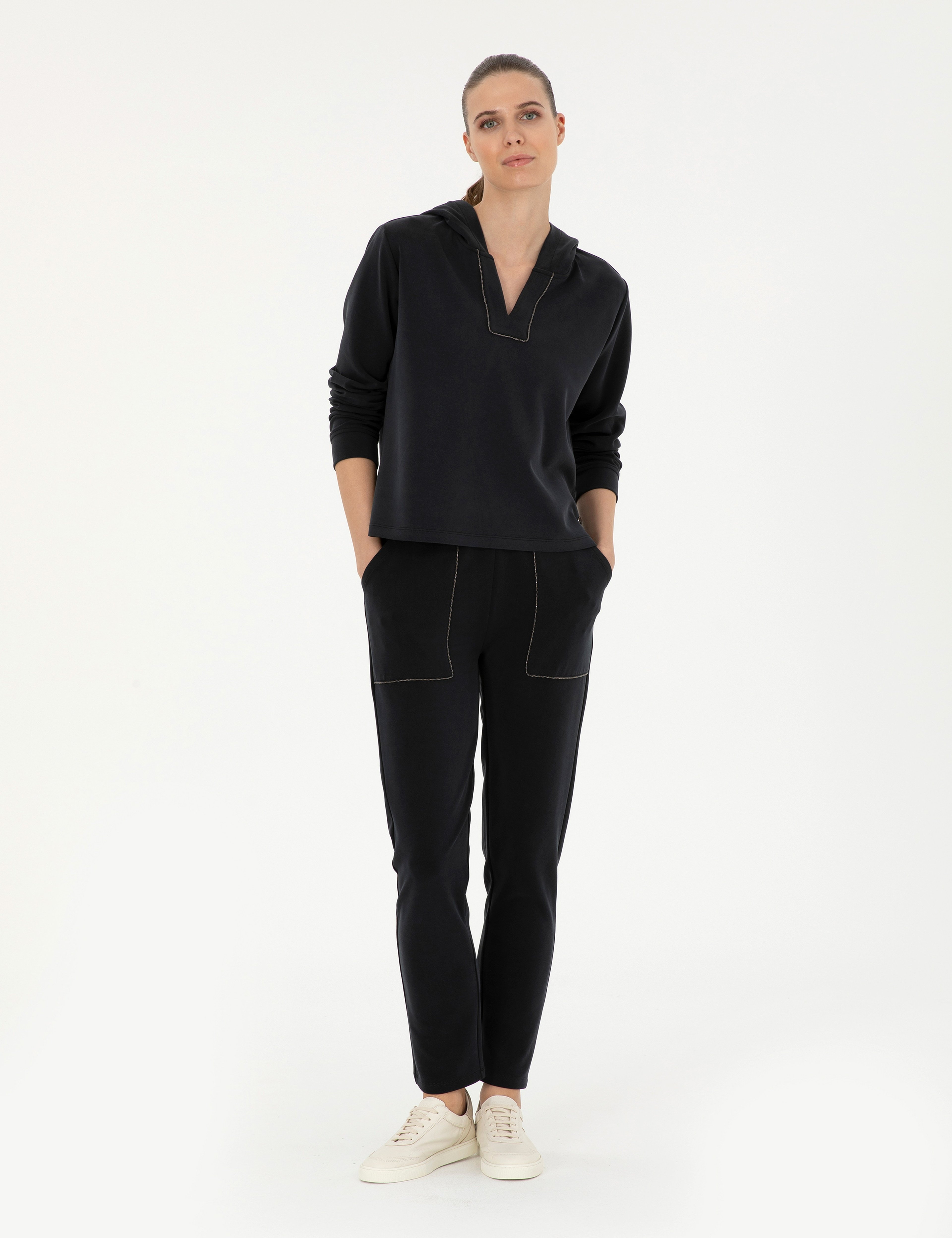 Siyah Regular Fit Eşofman Altı - Image 1