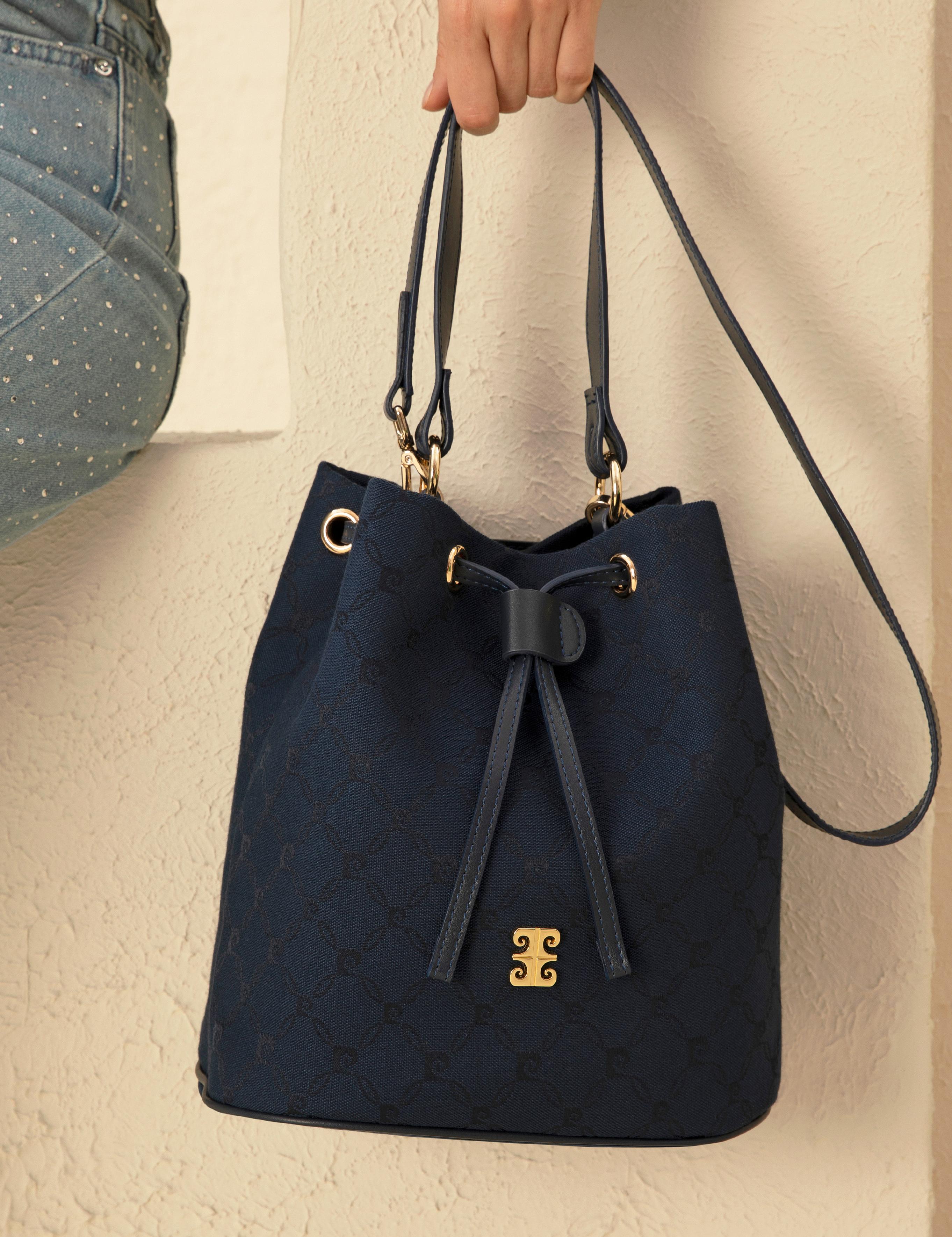 Lacivert Büzgülü  Çanta