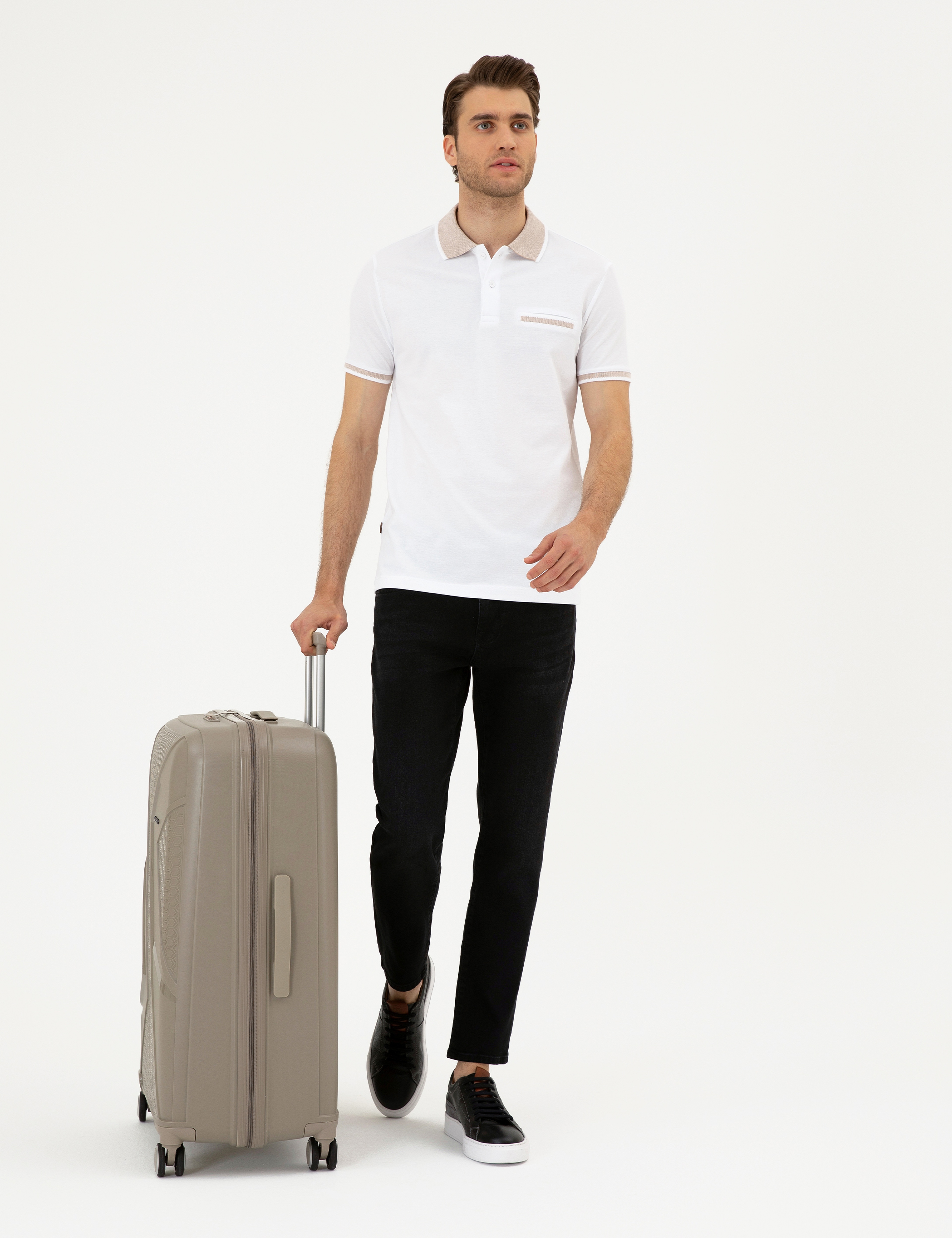 Beyaz Slim Fit %100 Pamuk Düğmeli Polo Yaka Tişört