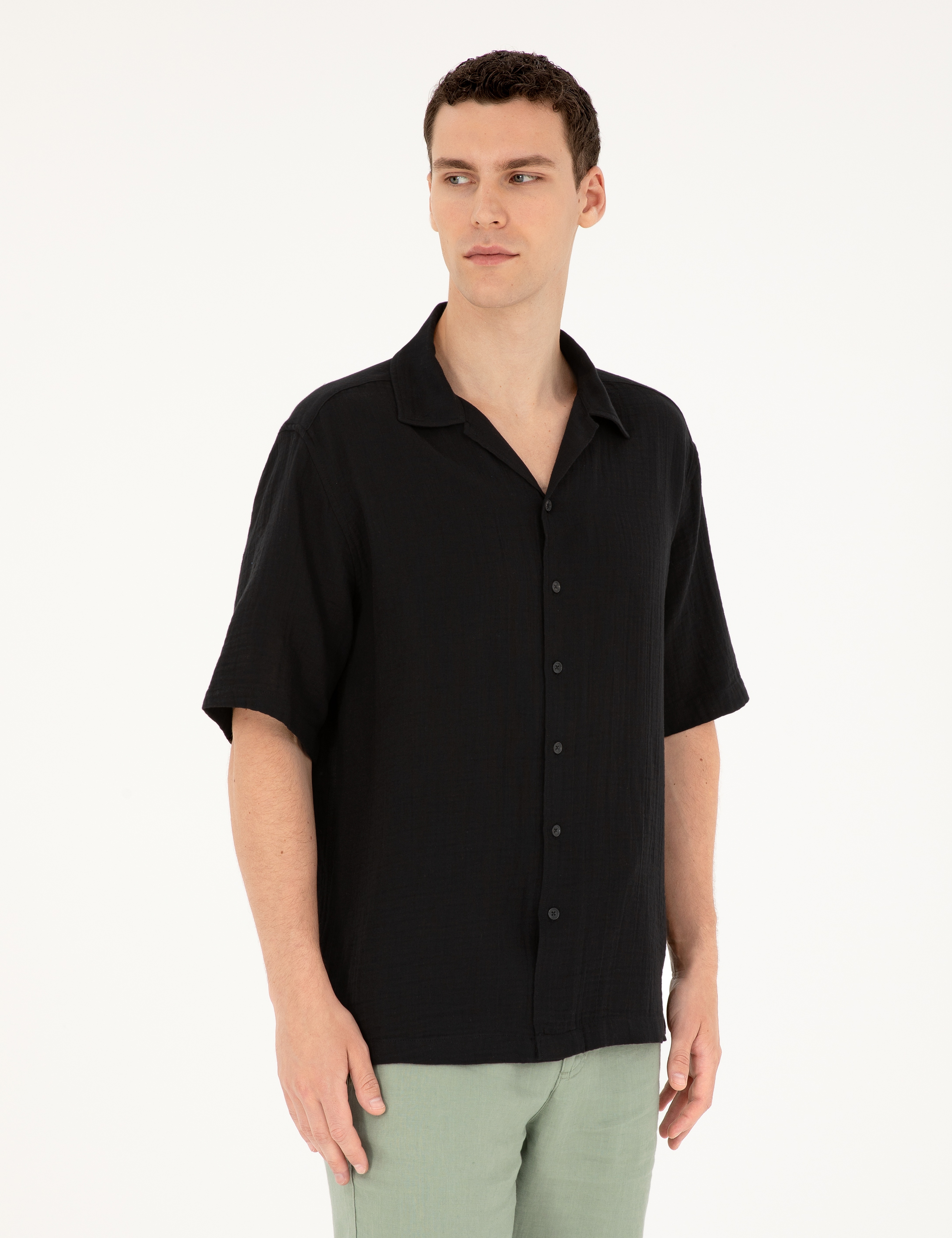 Siyah Oversize Kısa Kollu Gömlek - Image 1