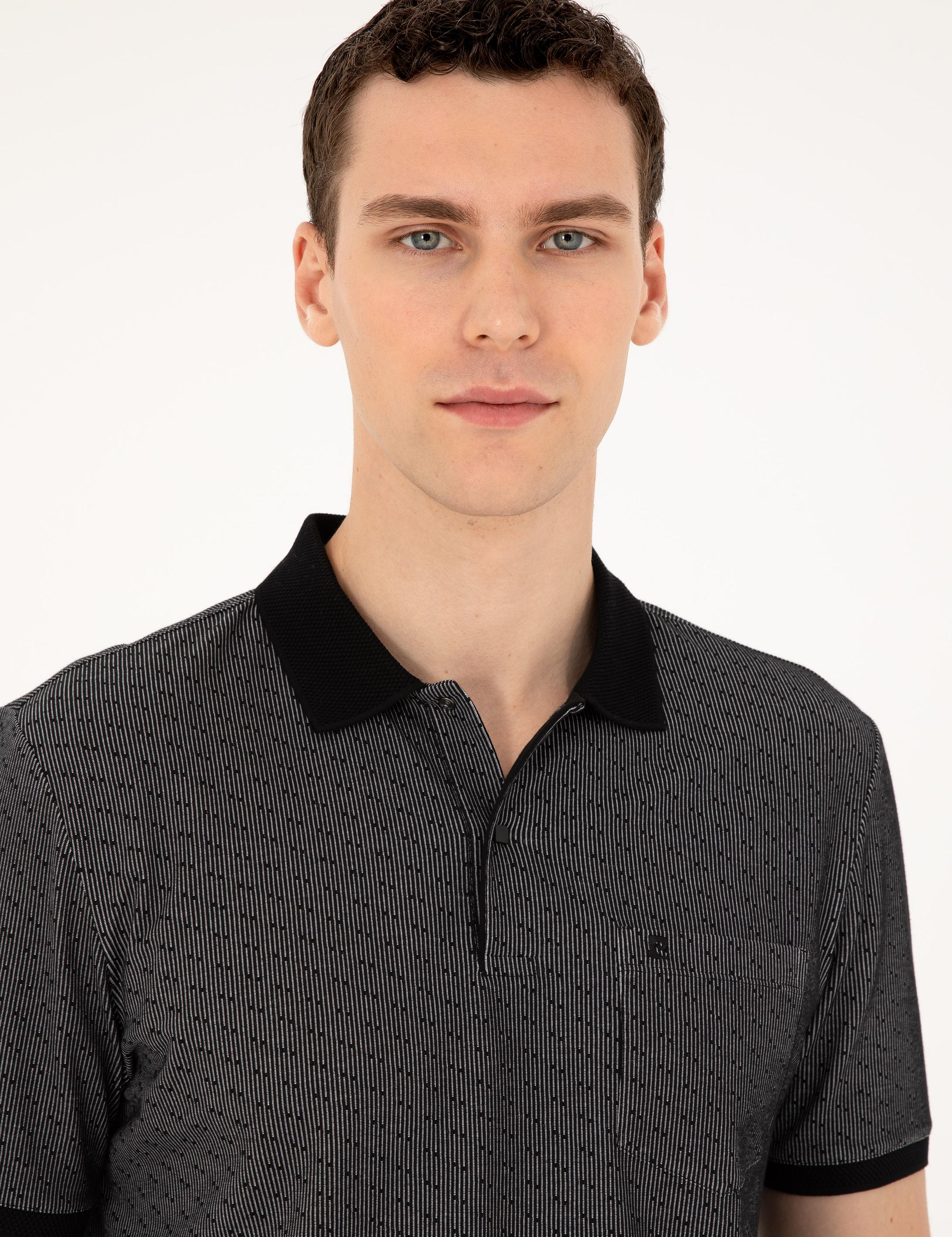 Siyah Regular Fit Tişört