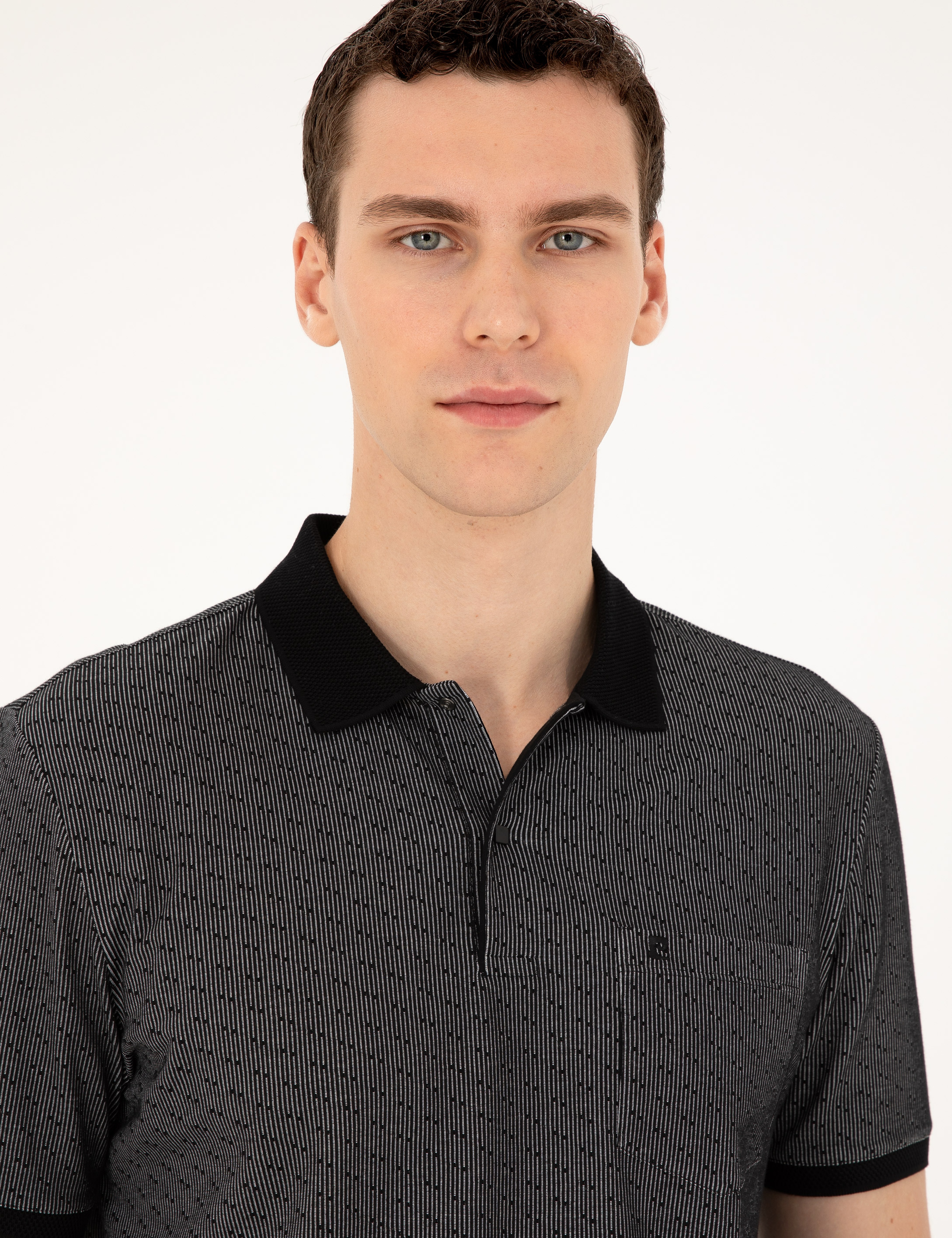 Siyah Regular Fit Tişört