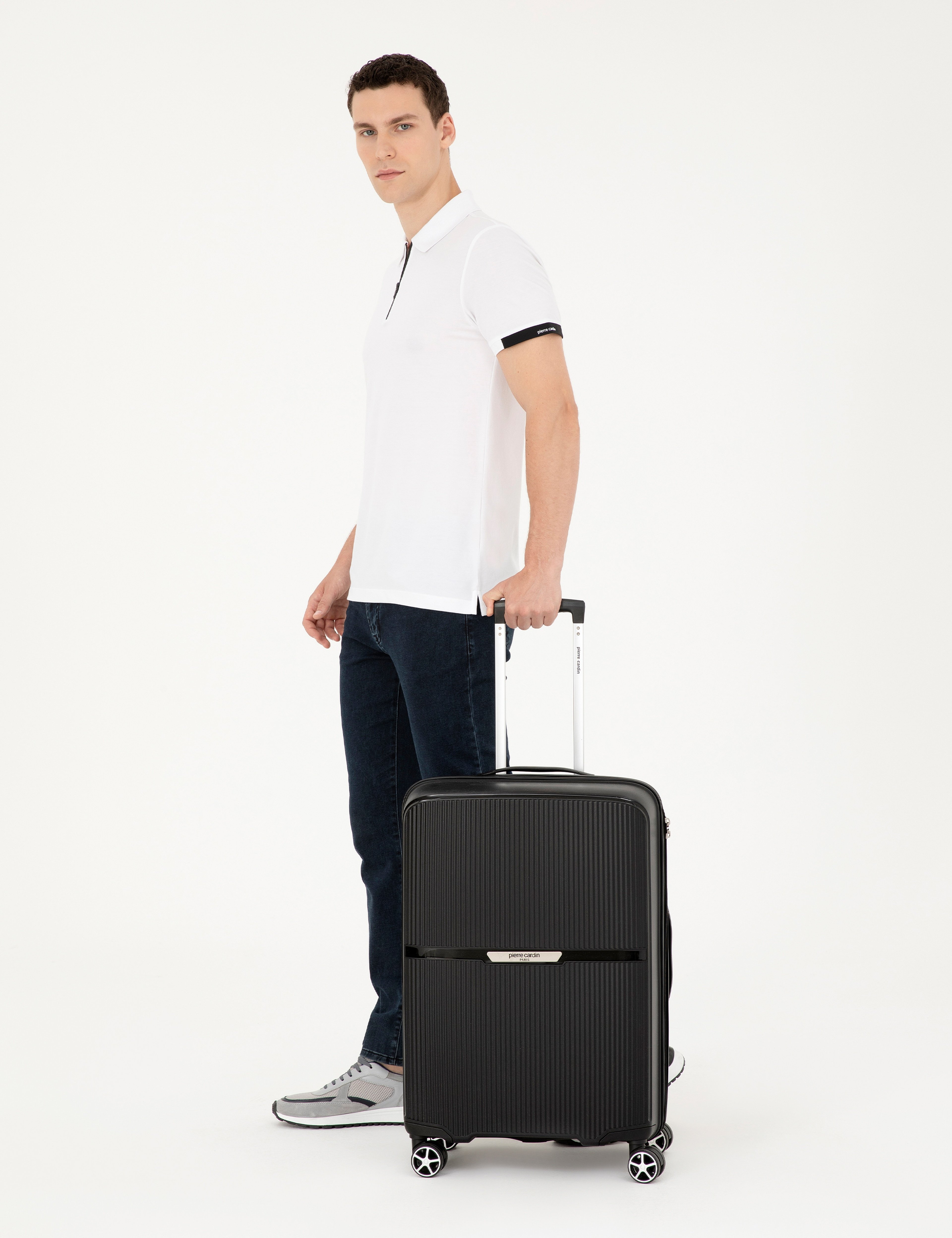 Siyah Orta Boy Valiz - Image 1
