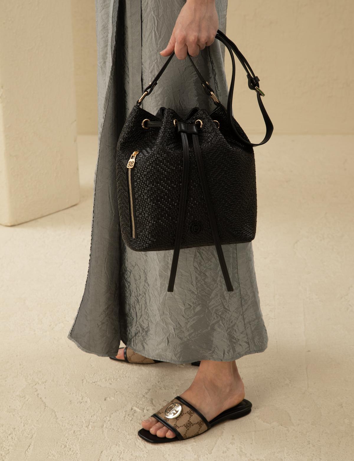 Siyah Büzgülü Çanta - 50297634001