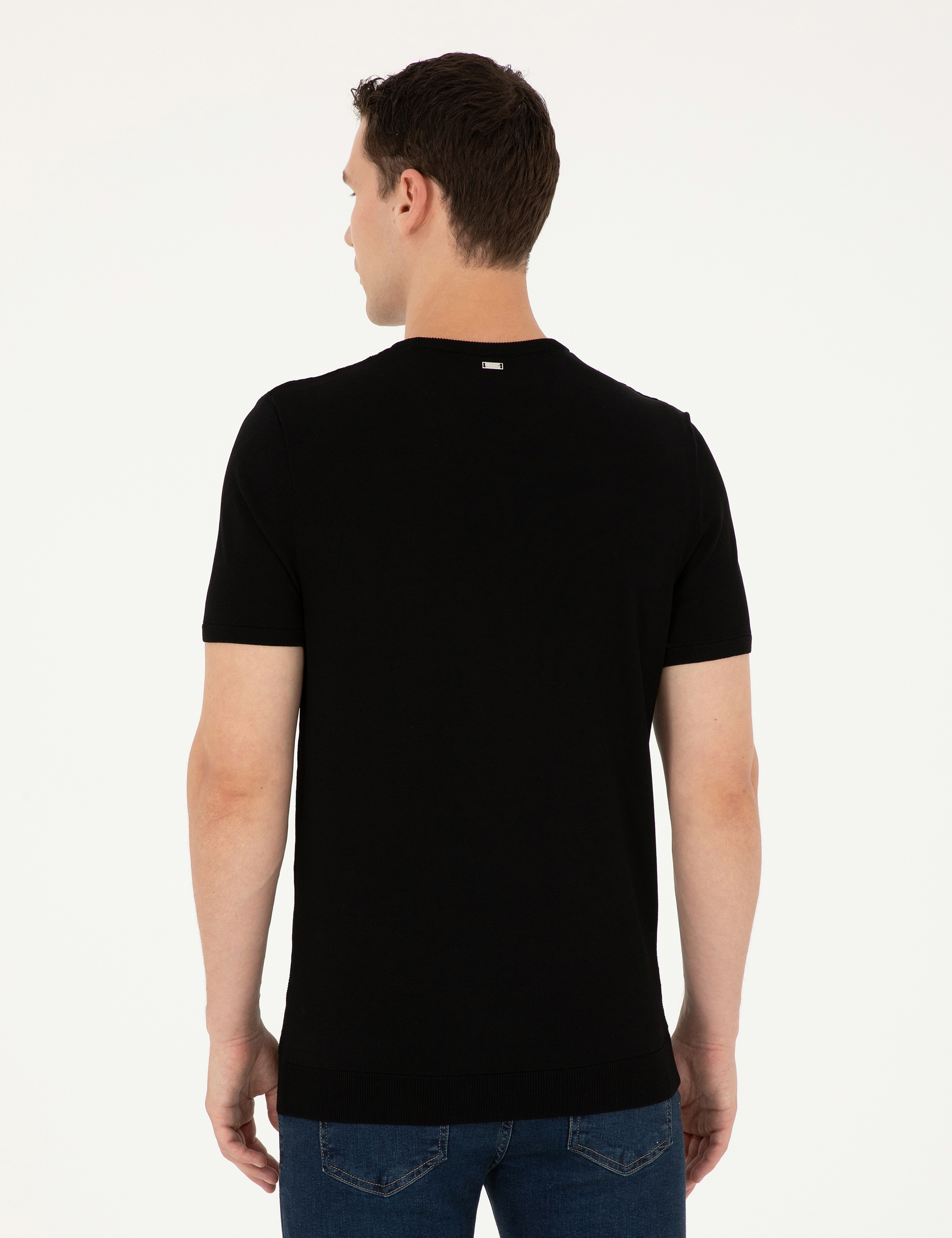 Siyah Slim Fit Bisiklet Yaka Triko Tişört