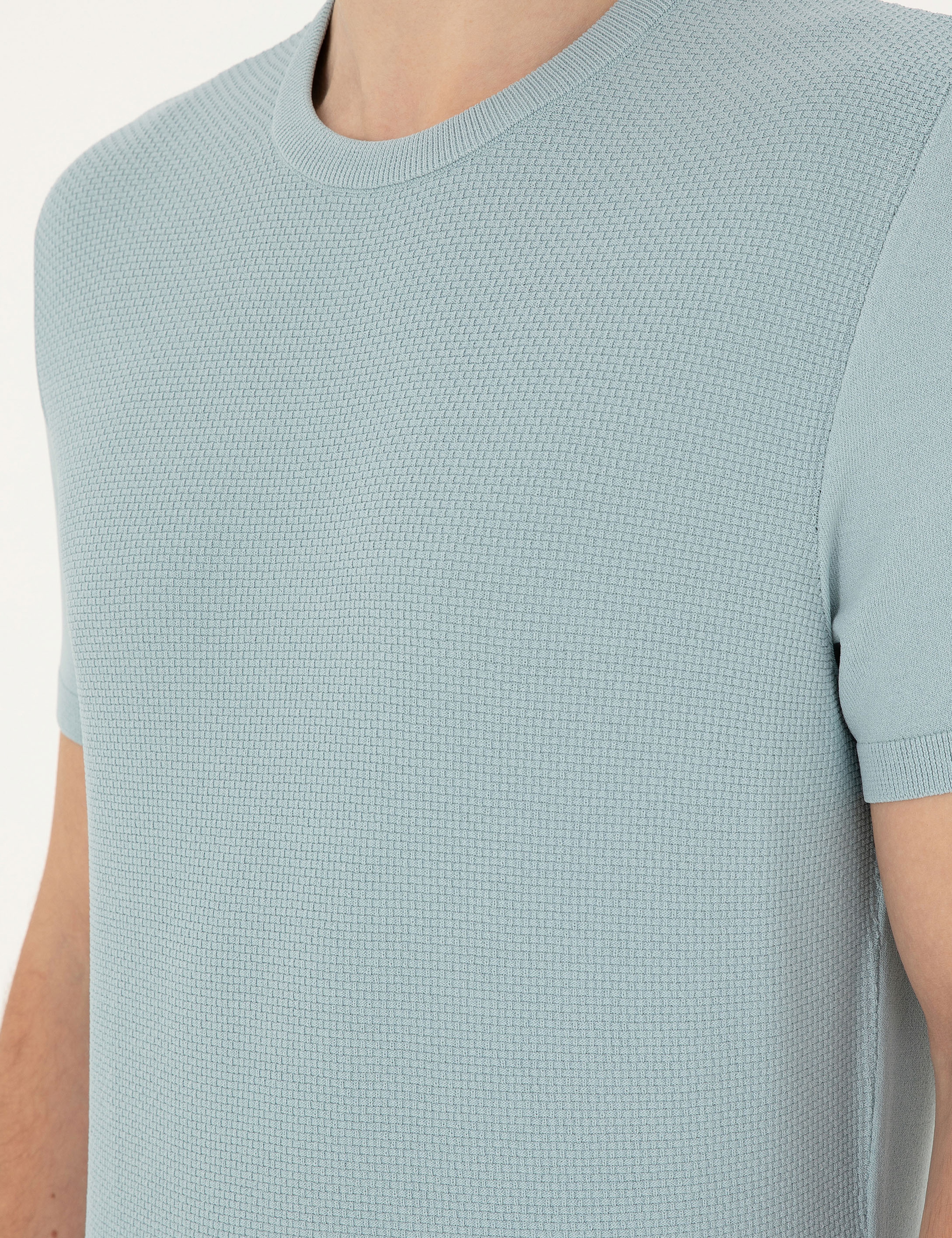 Açık Mavi Slim Fit Bisiklet Yaka Triko Tişört
