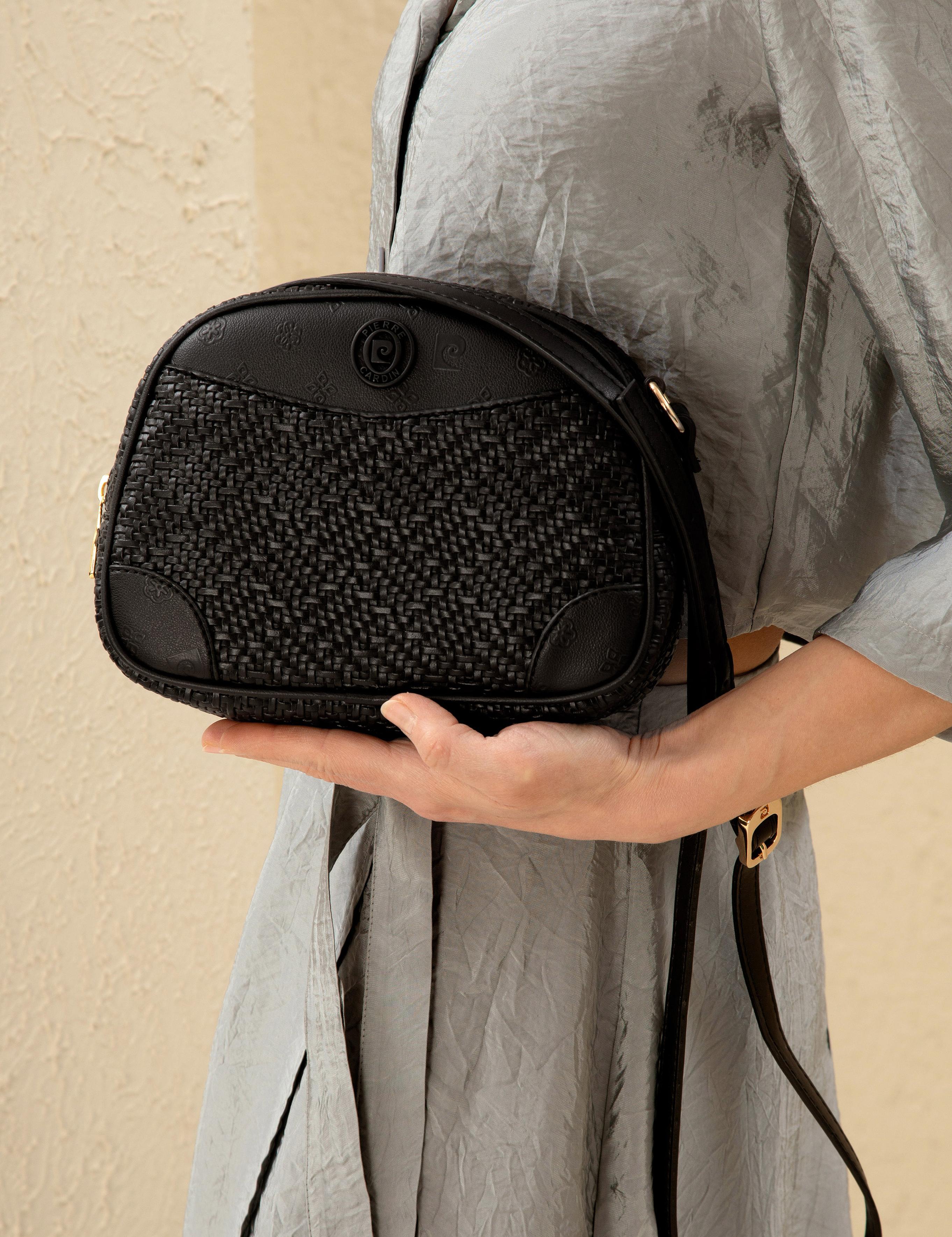 Siyah Çapraz Çanta