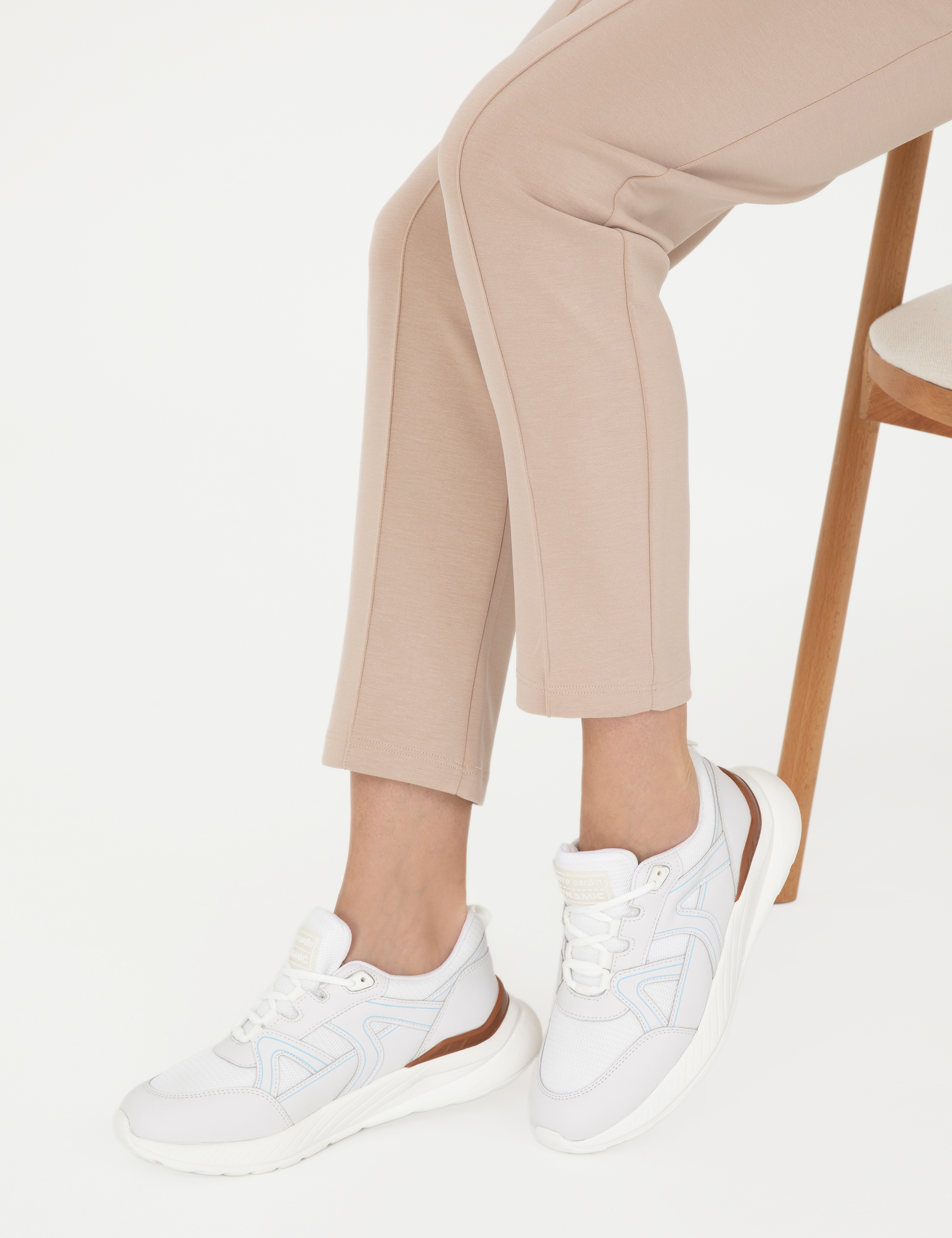 Beyaz Sneaker - Image 7