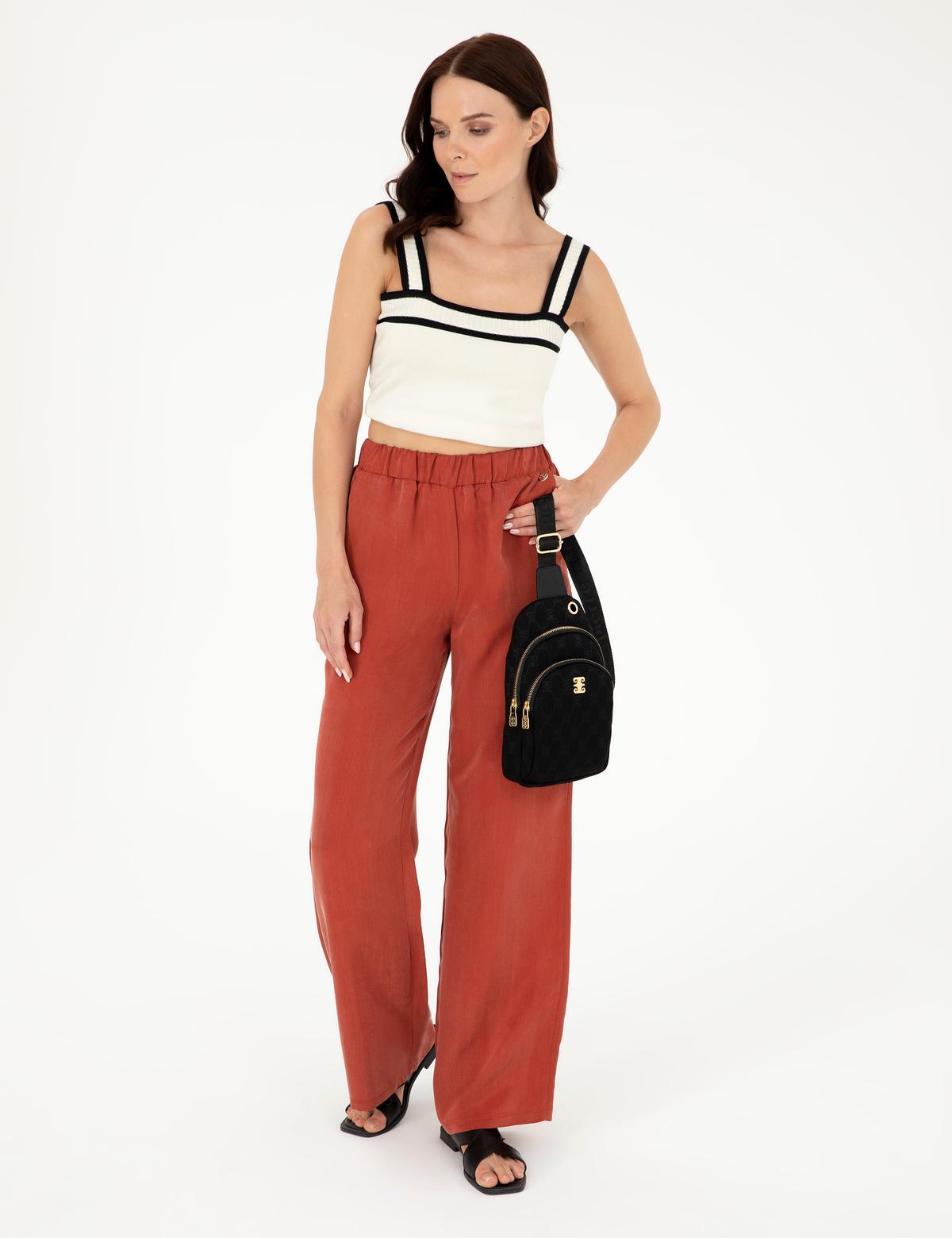 Siyah Çapraz Çanta