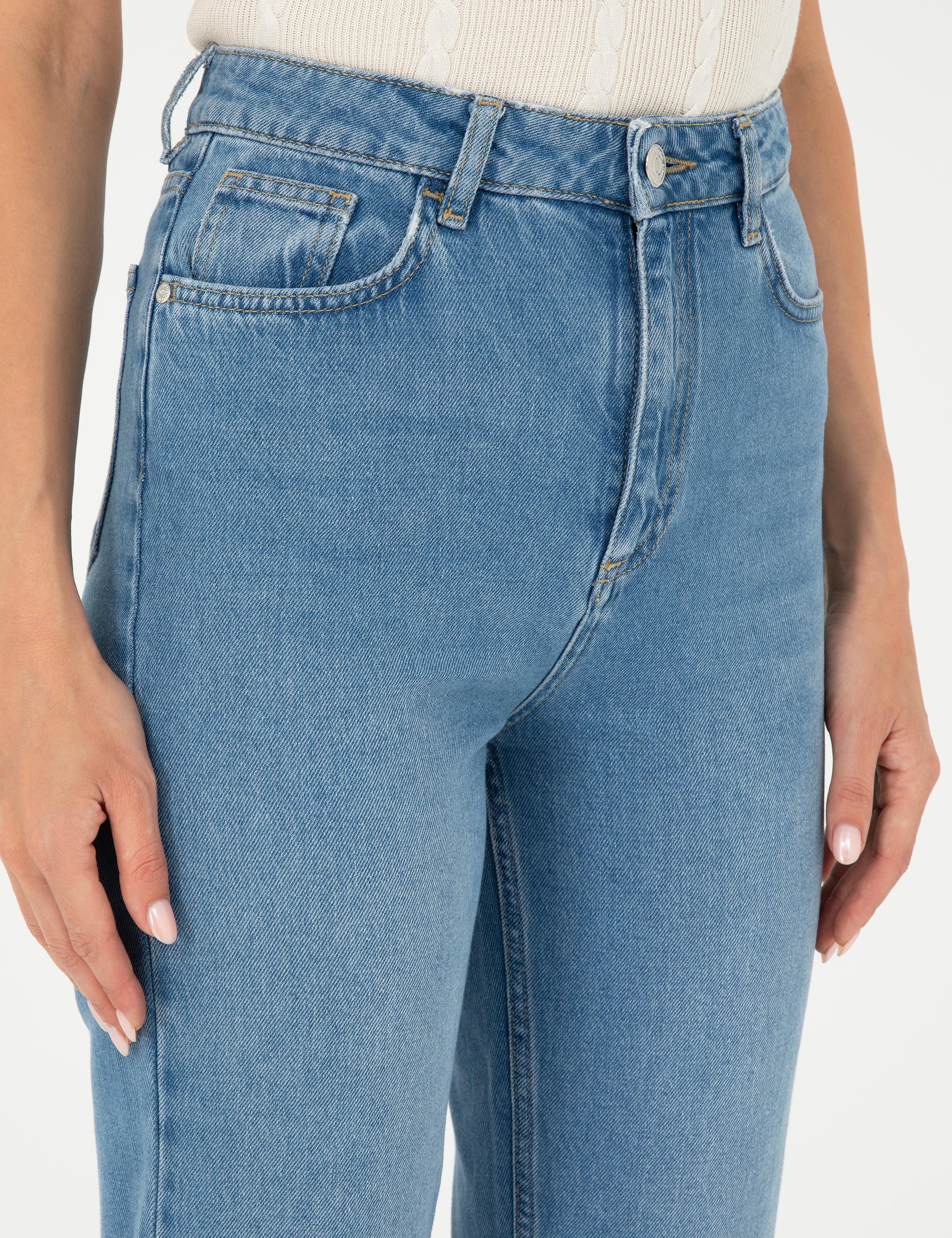 Açık Mavi Mom Fit Jean Pantolon