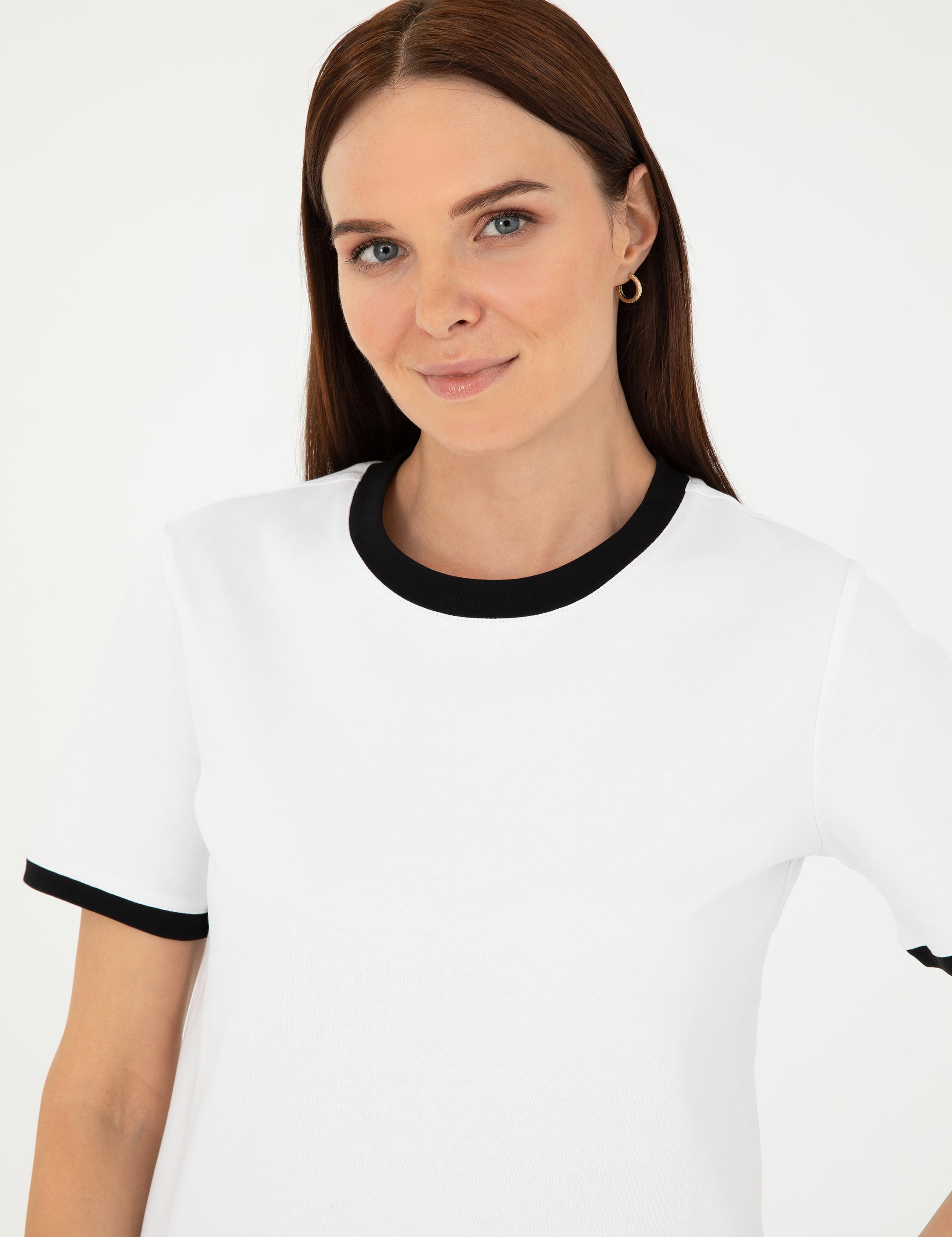 Beyaz Slim Fit Tişört