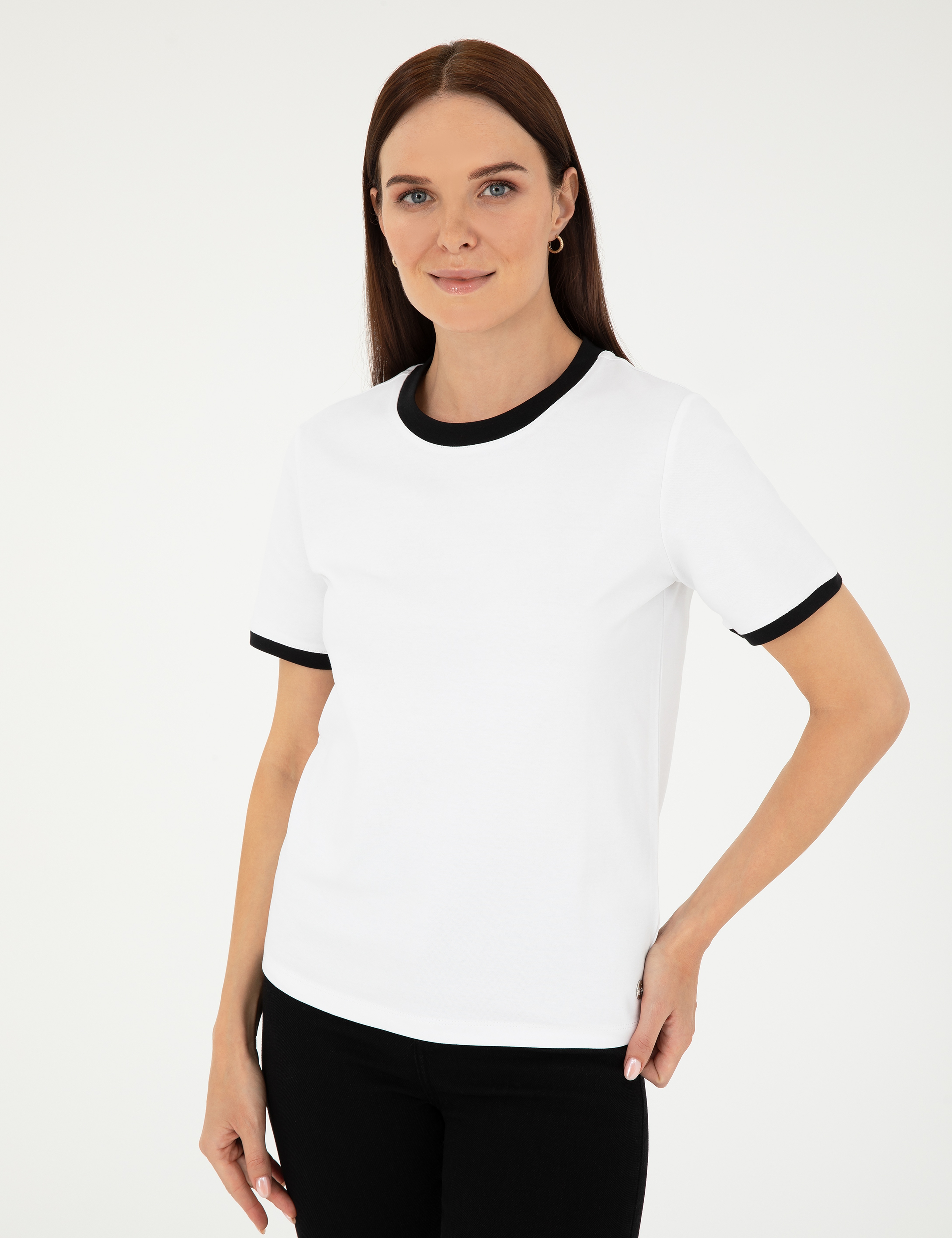 Beyaz Slim Fit Tişört - Image 3