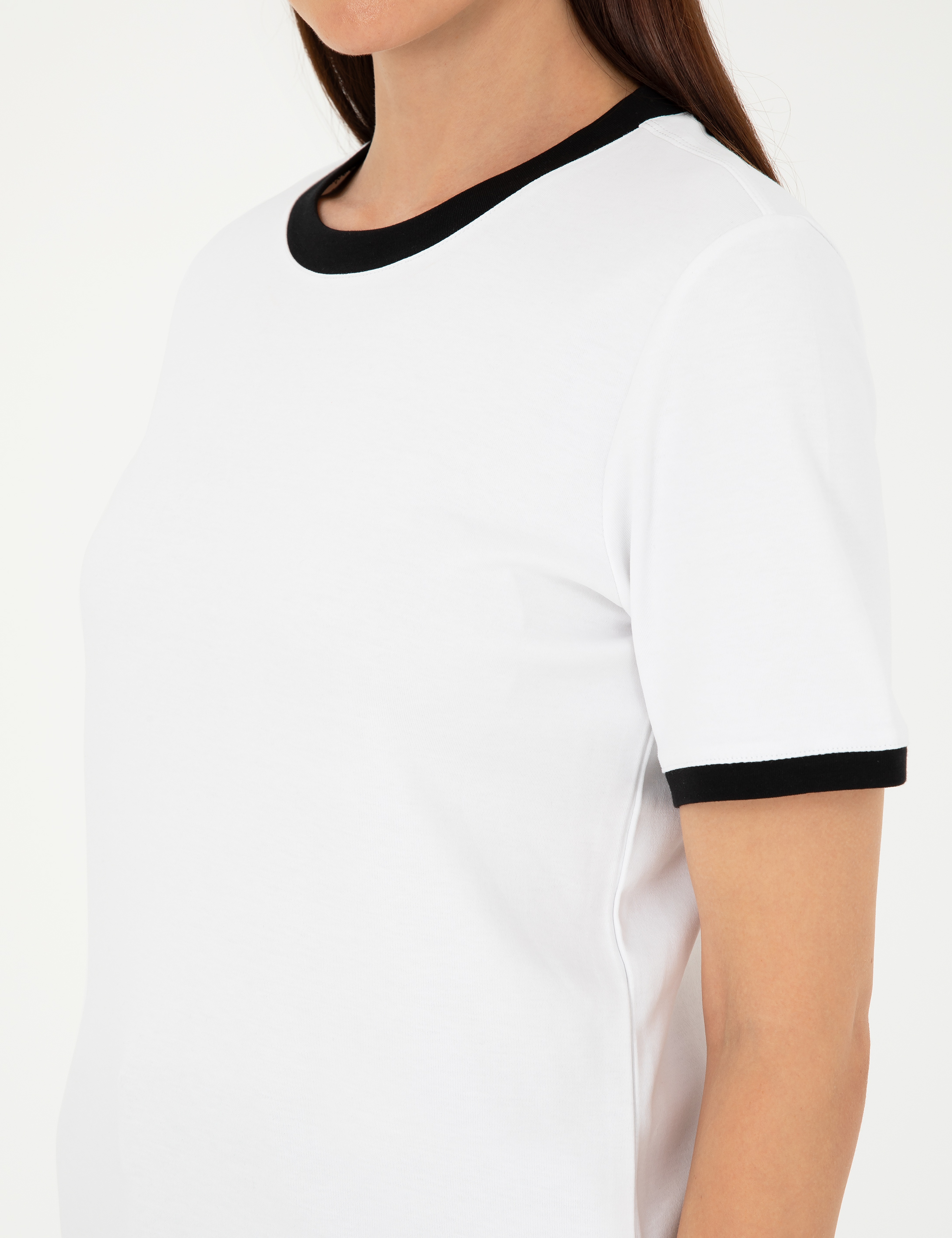 Beyaz Slim Fit Tişört - Image 7