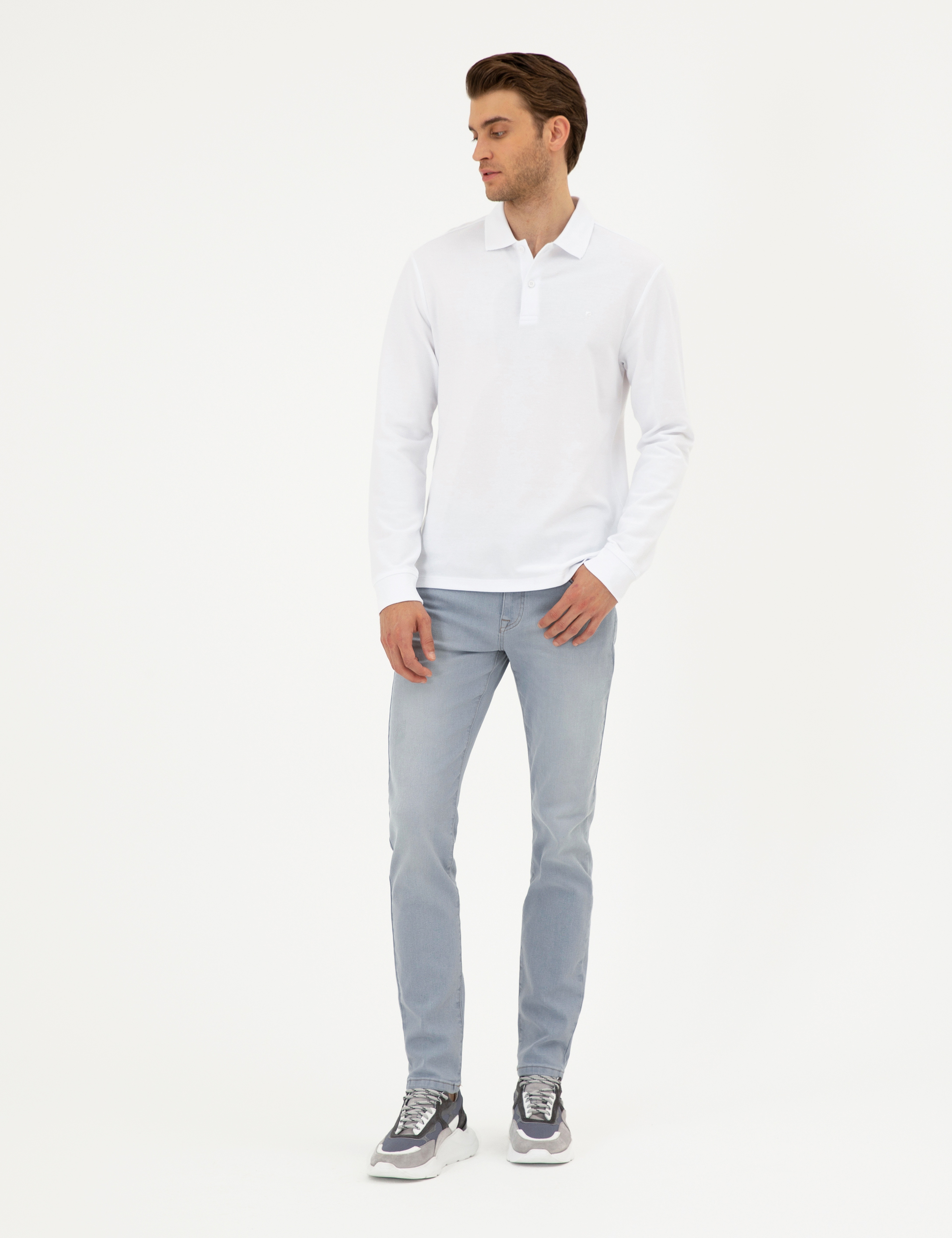 Beyaz Slim Fit Basic Sweatshirt - Image 4