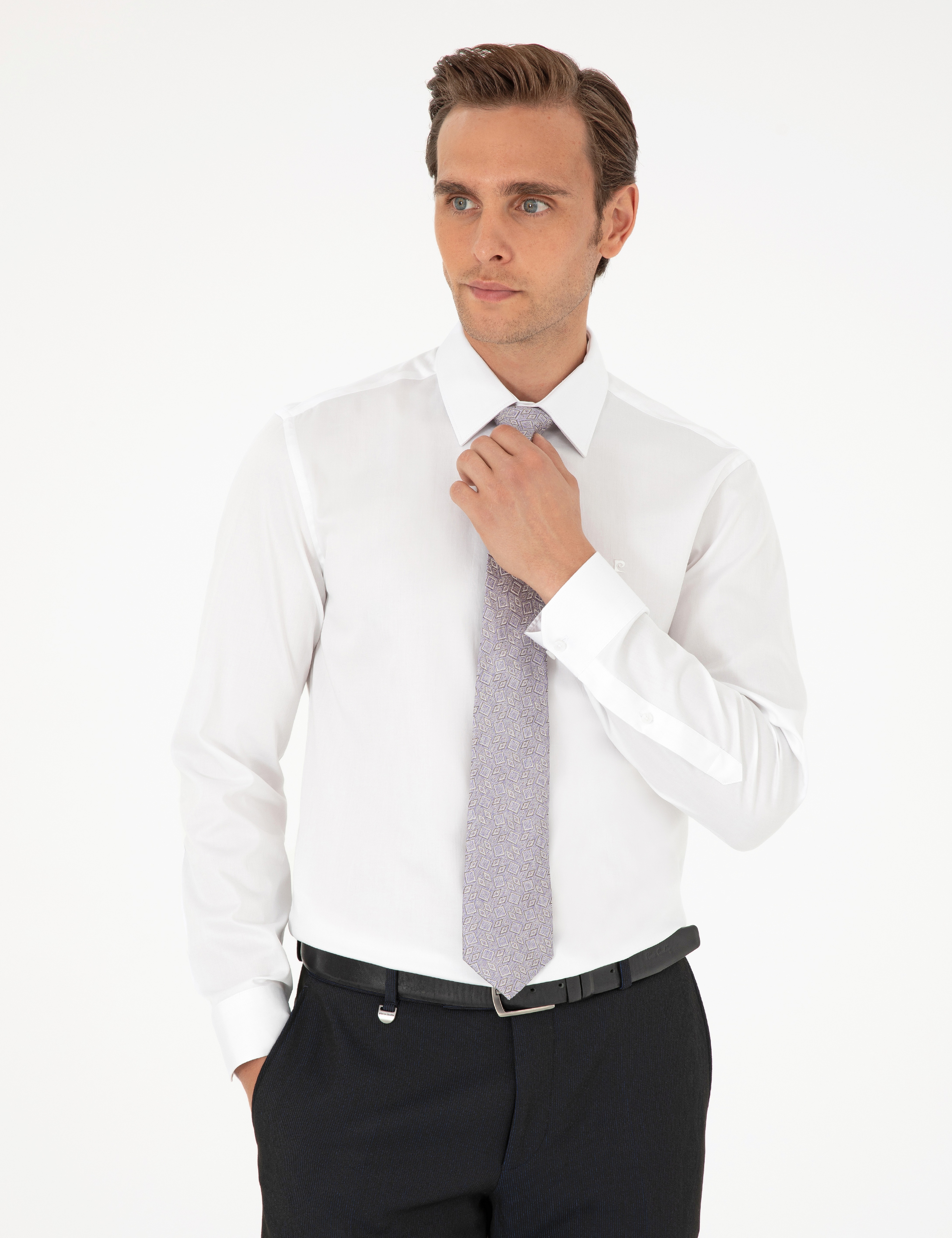 Beyaz %100 Pamuk Parlak Saten Slim Fit Uzun Kollu Basic Gömlek - Image 3