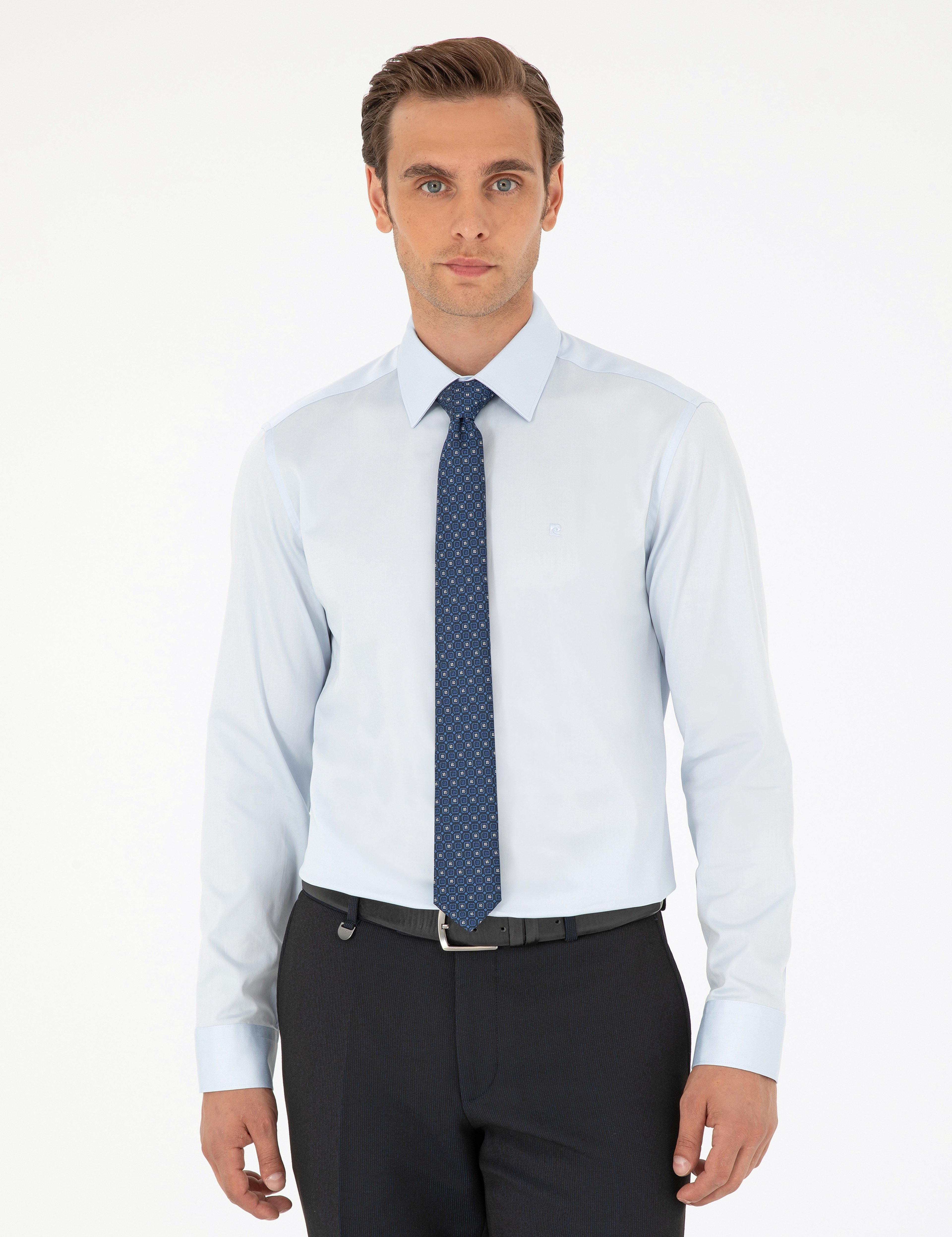 Açık Mavi %100 Pamuk Parlak Saten Slim Fit Uzun Kollu Basic Gömlek - Image 1