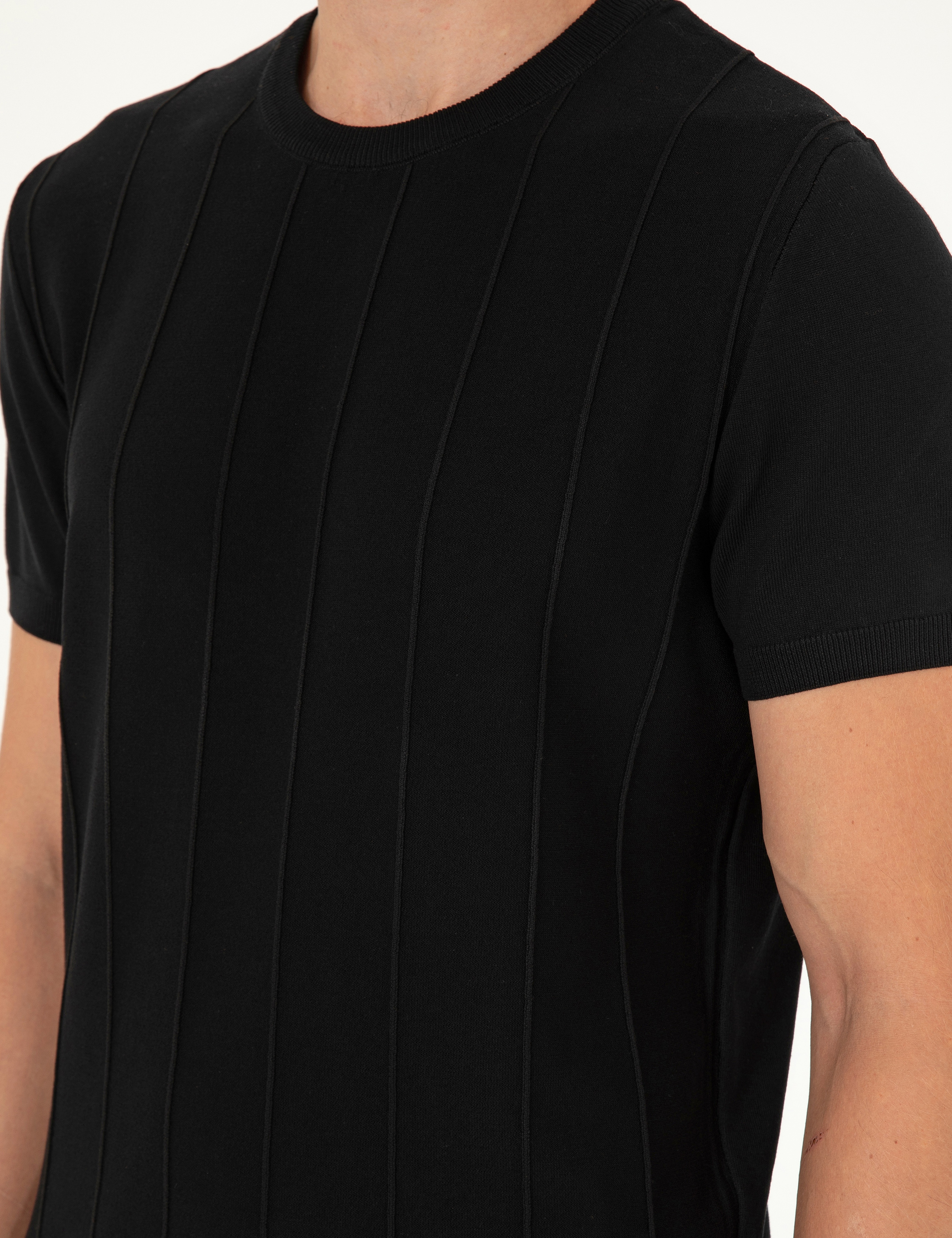 Siyah Slim Fit Bisiklet Yaka Triko Tişört - Image 7