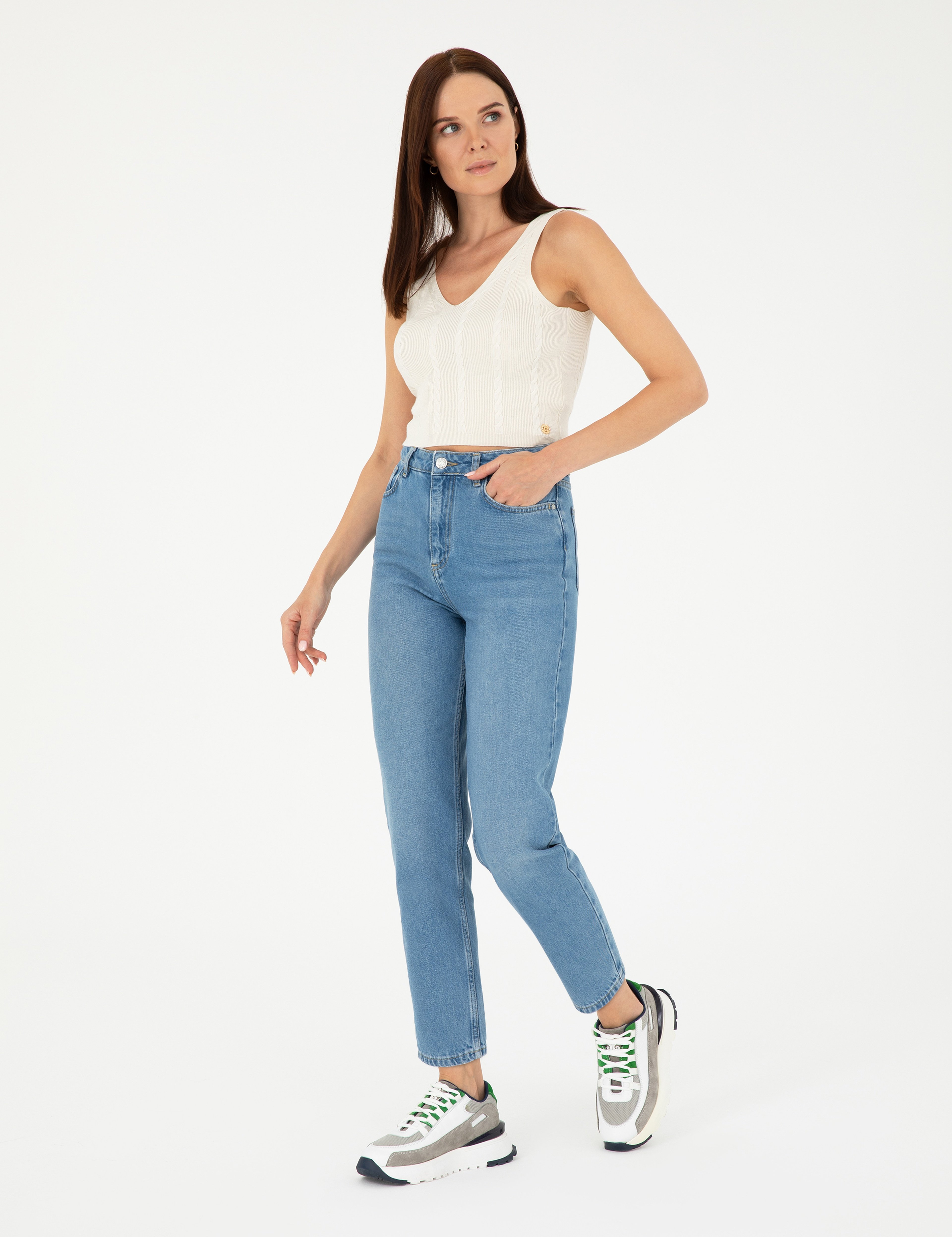 Açık Mavi Mom Fit Jean Pantolon - Image 3