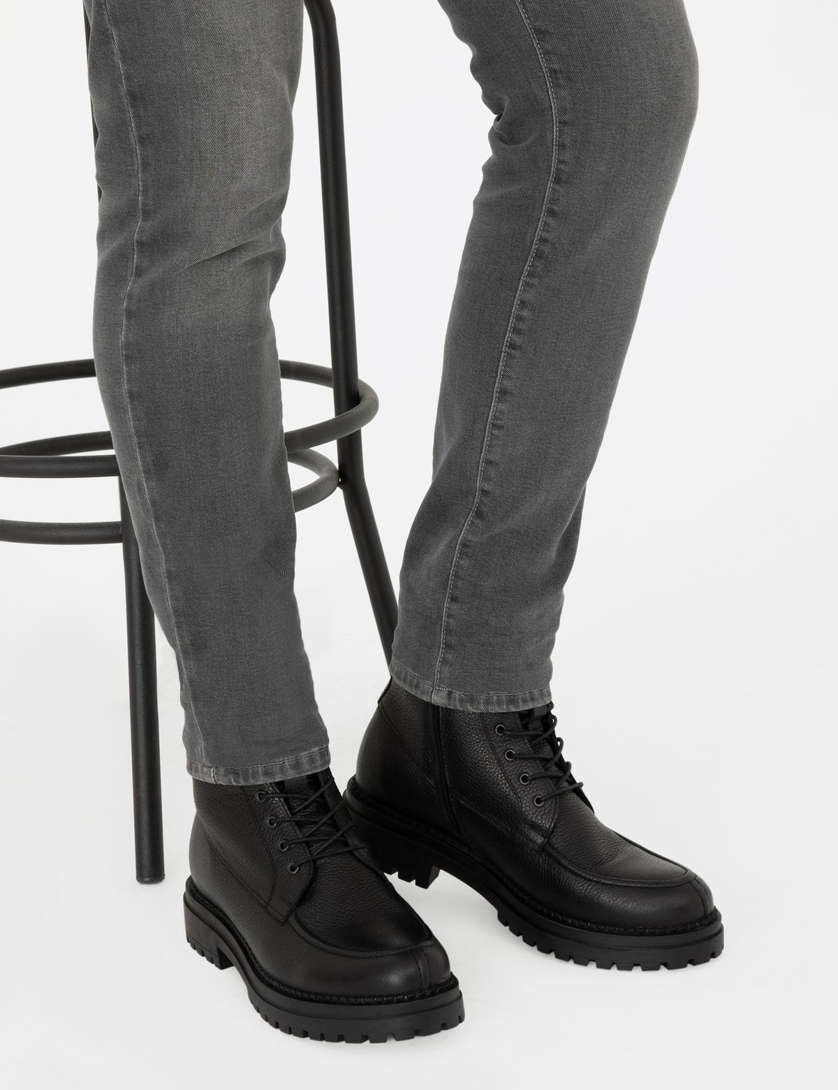 Siyah Bot - 50295899013