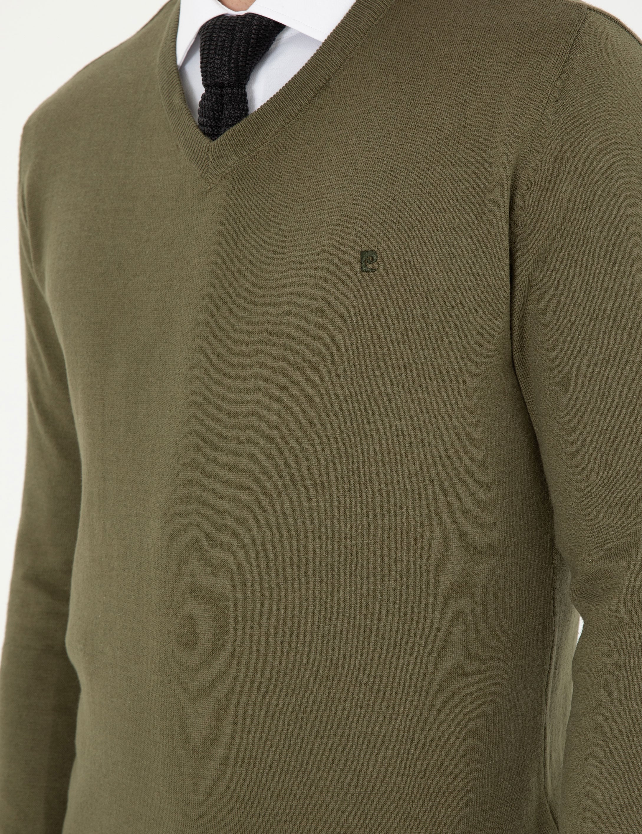 Koyu Haki Slim Fit V Yaka Basic Triko Kazak